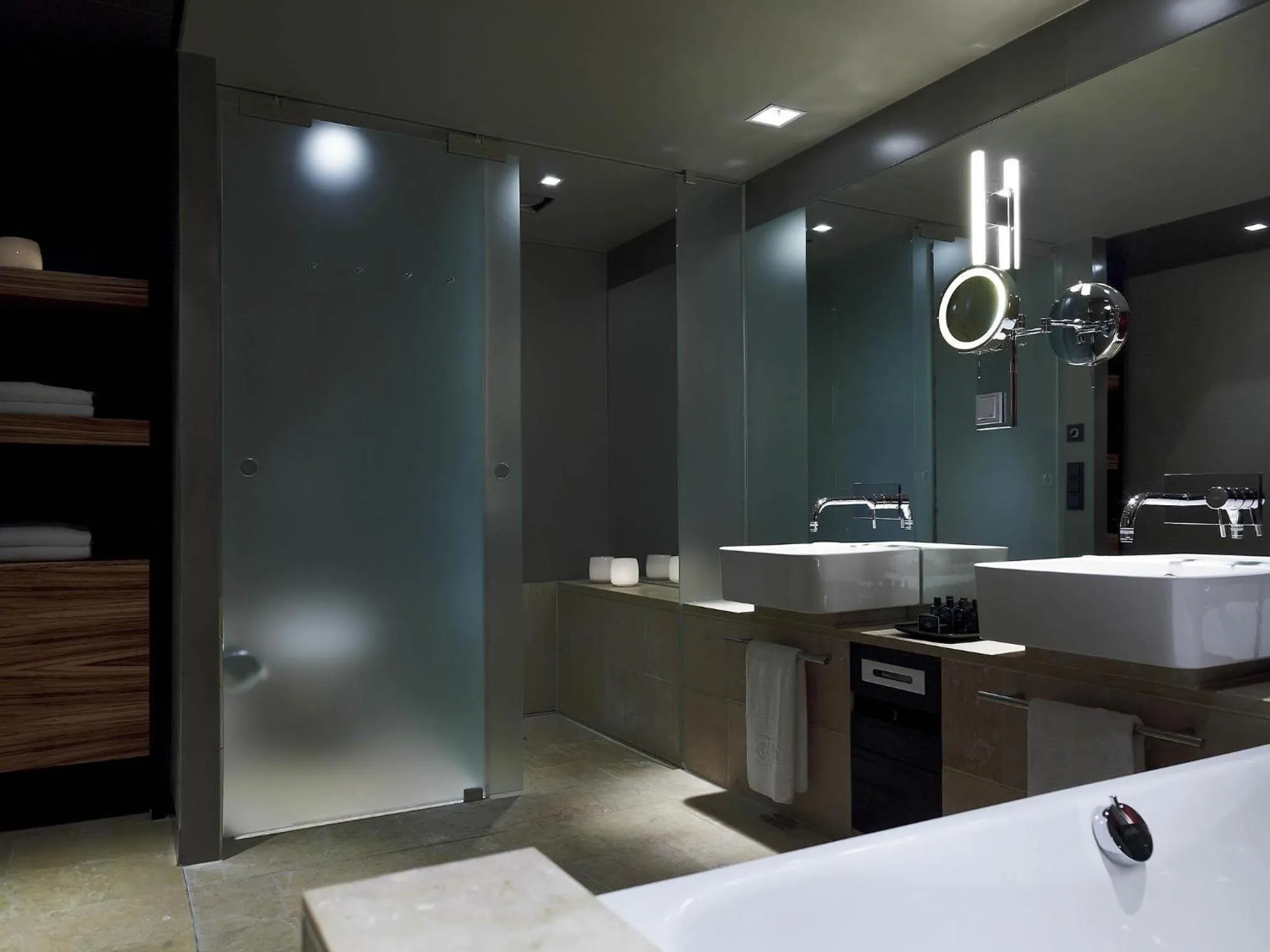 Bedroom in Sofitel Munich Bayerpost