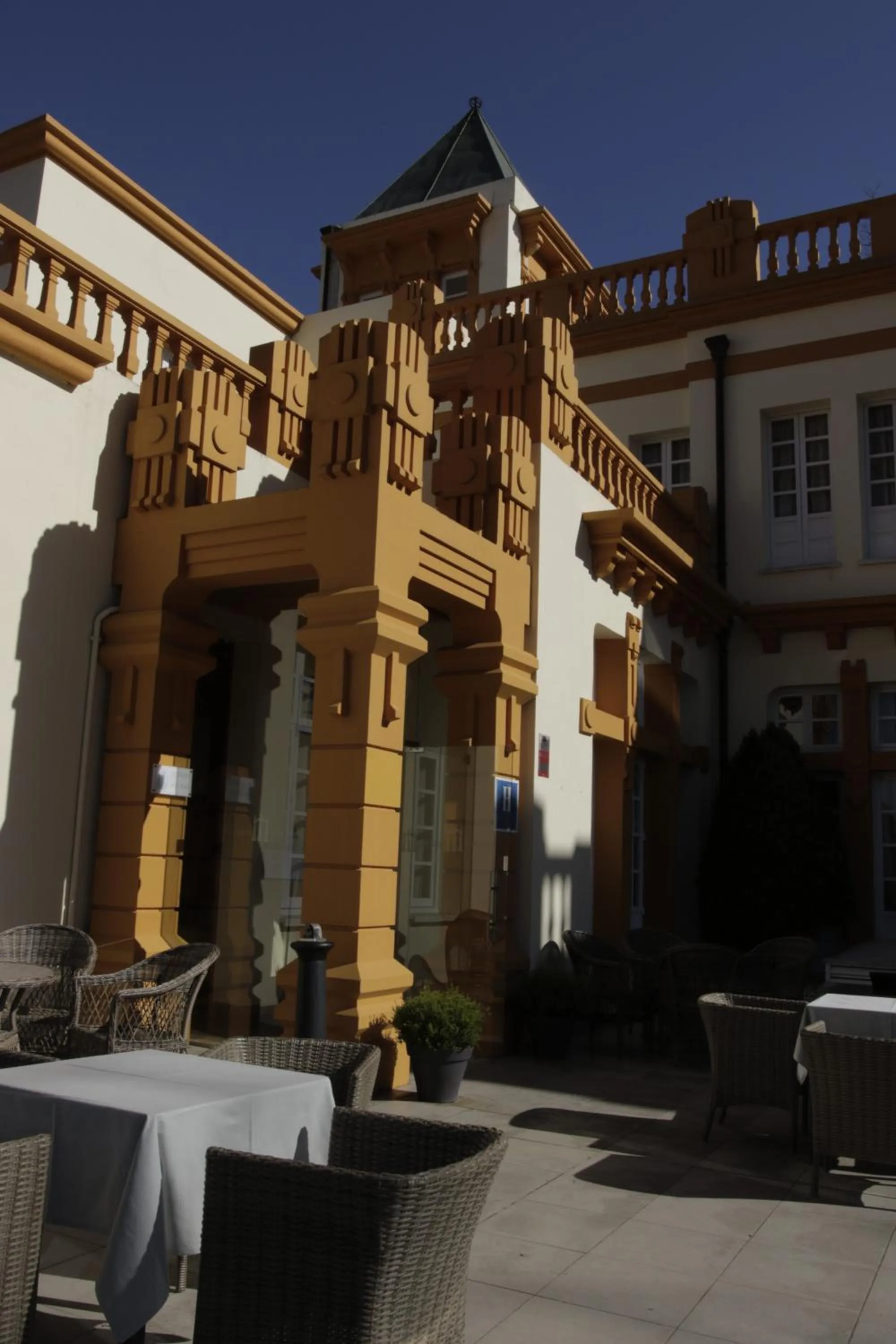 Property building in Hotel Arcea Palacio de las Nieves