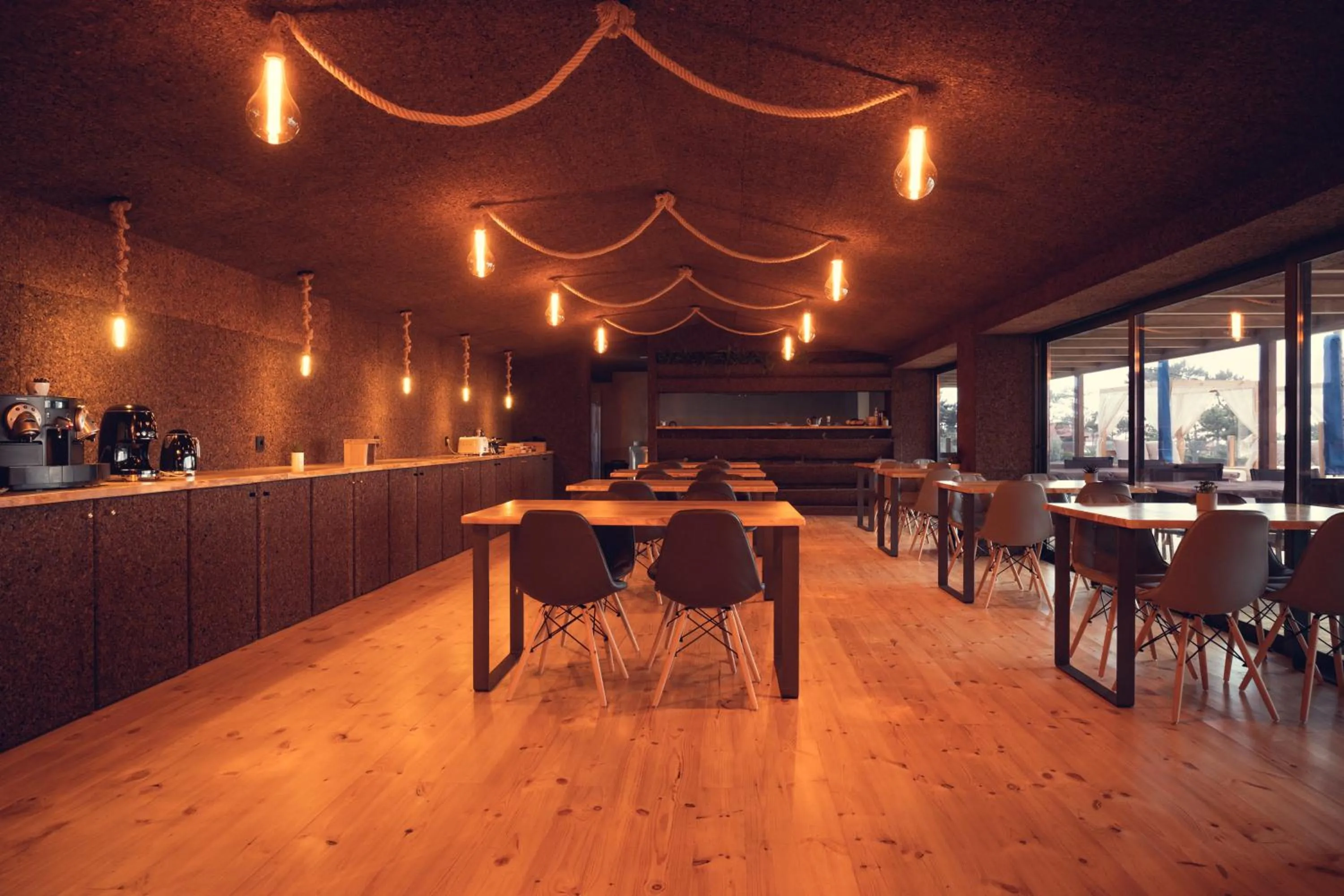 Restaurant/places to eat in Charm Nature