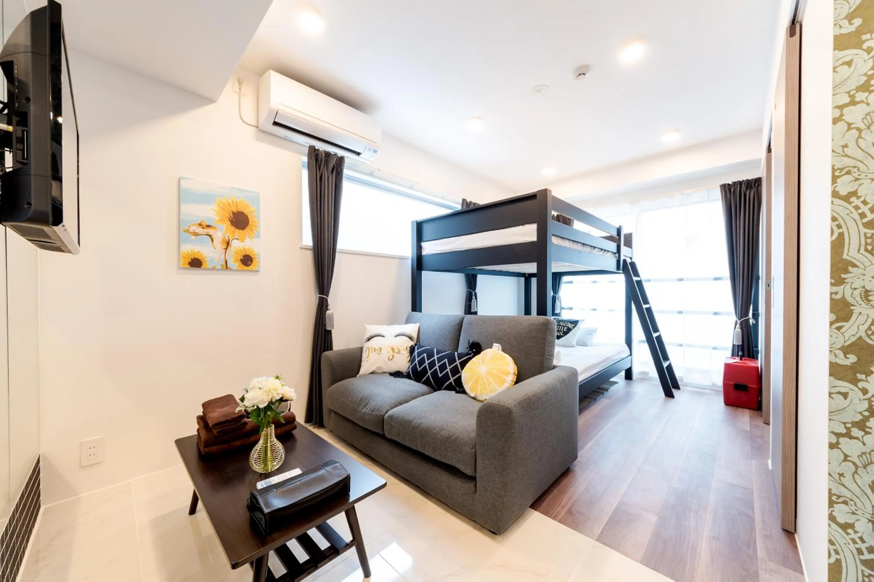 Bedroom, Bed in Space F Yoyogi