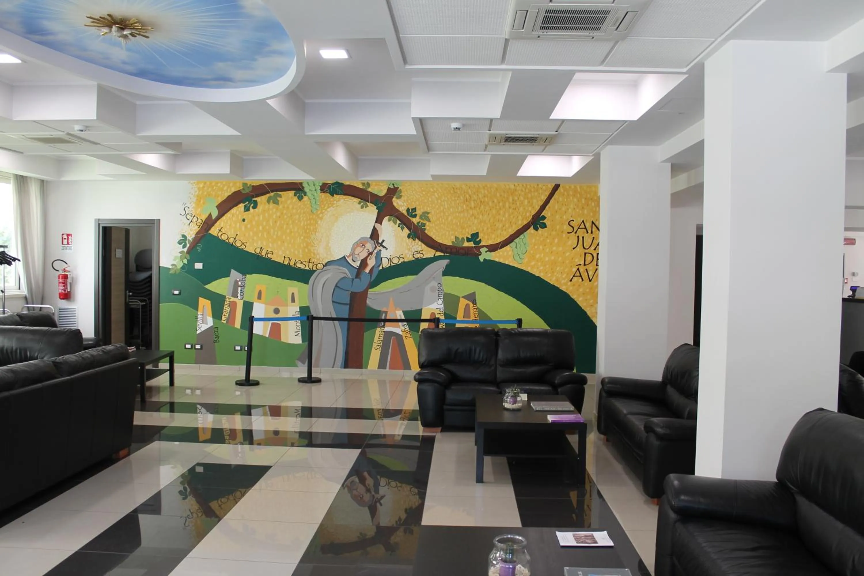 Lobby or reception in Casa per Ferie San Juan de Ávila