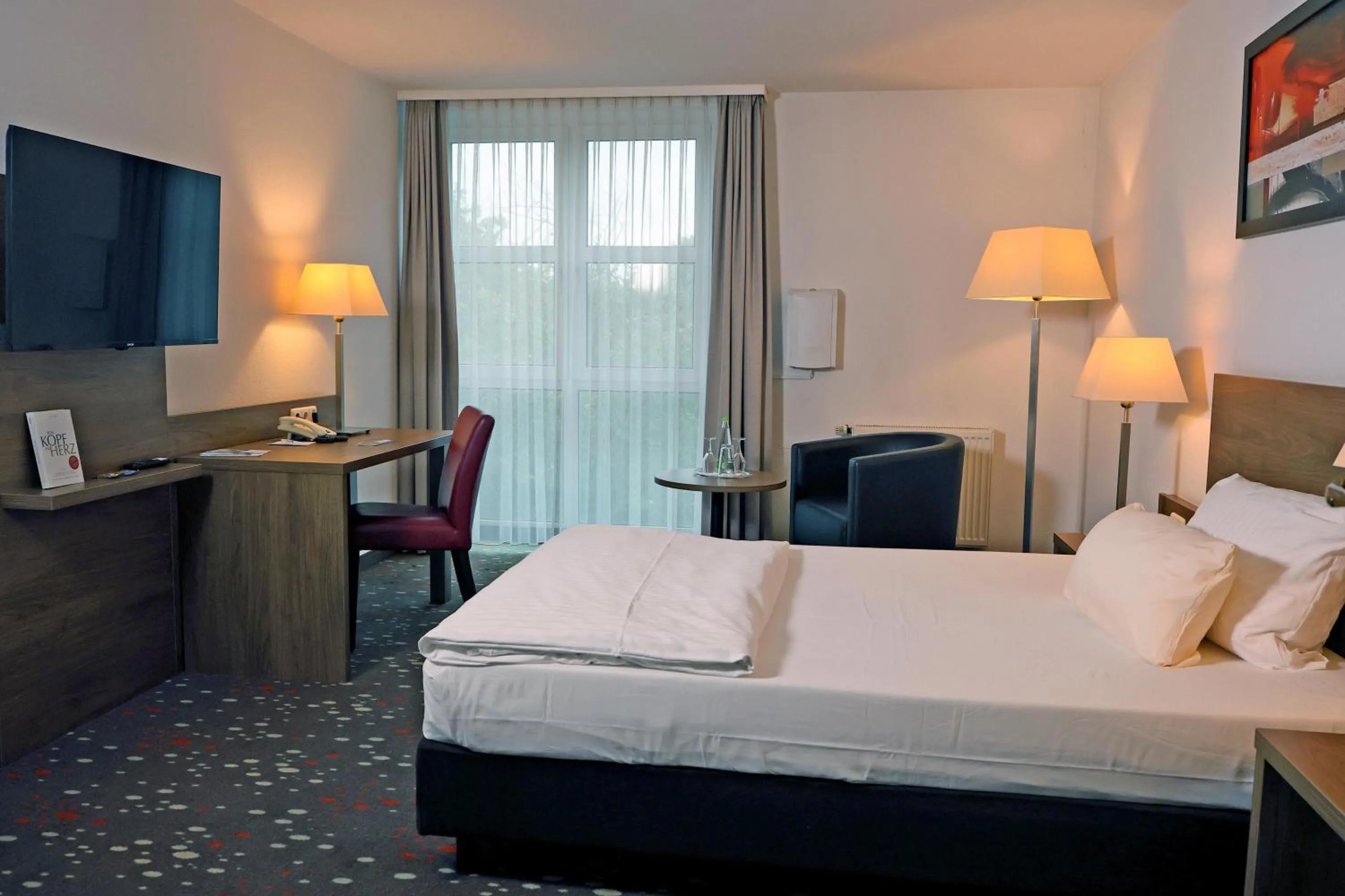 Photo of the whole room, Bed in Best Western Hotel Erlangen