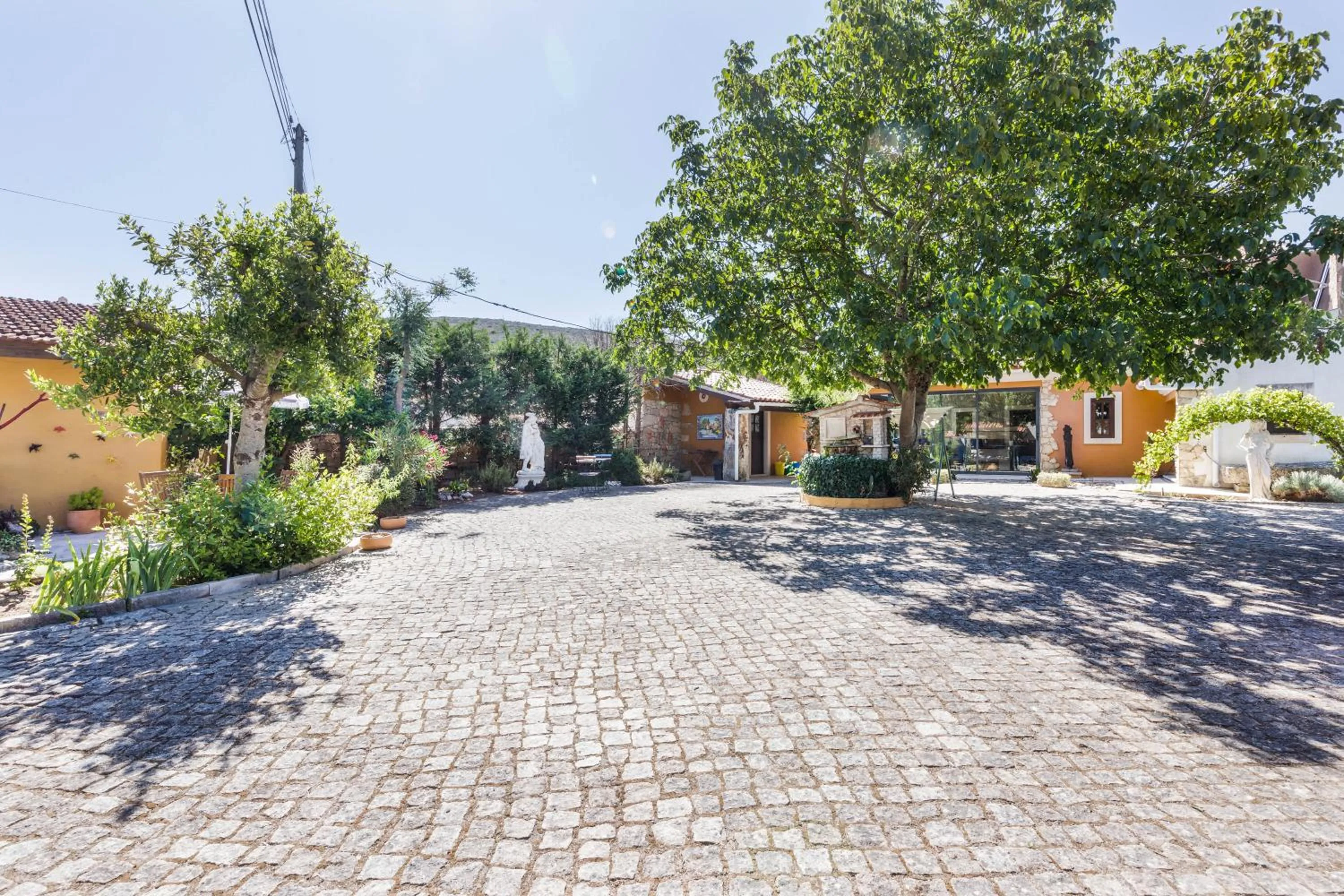 Garden view in Refúgio das Artes Guesthouse