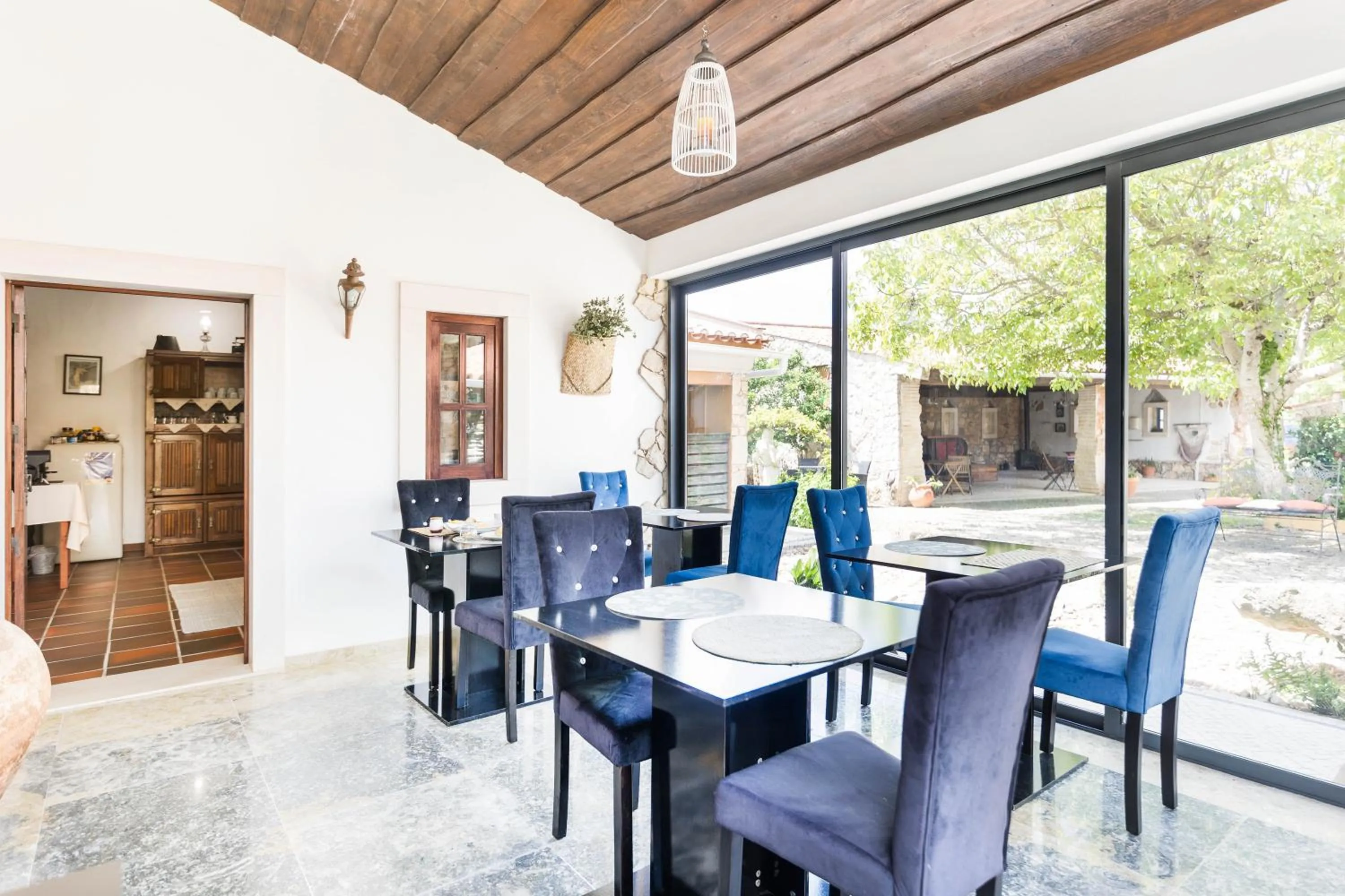 Breakfast in Refúgio das Artes Guesthouse