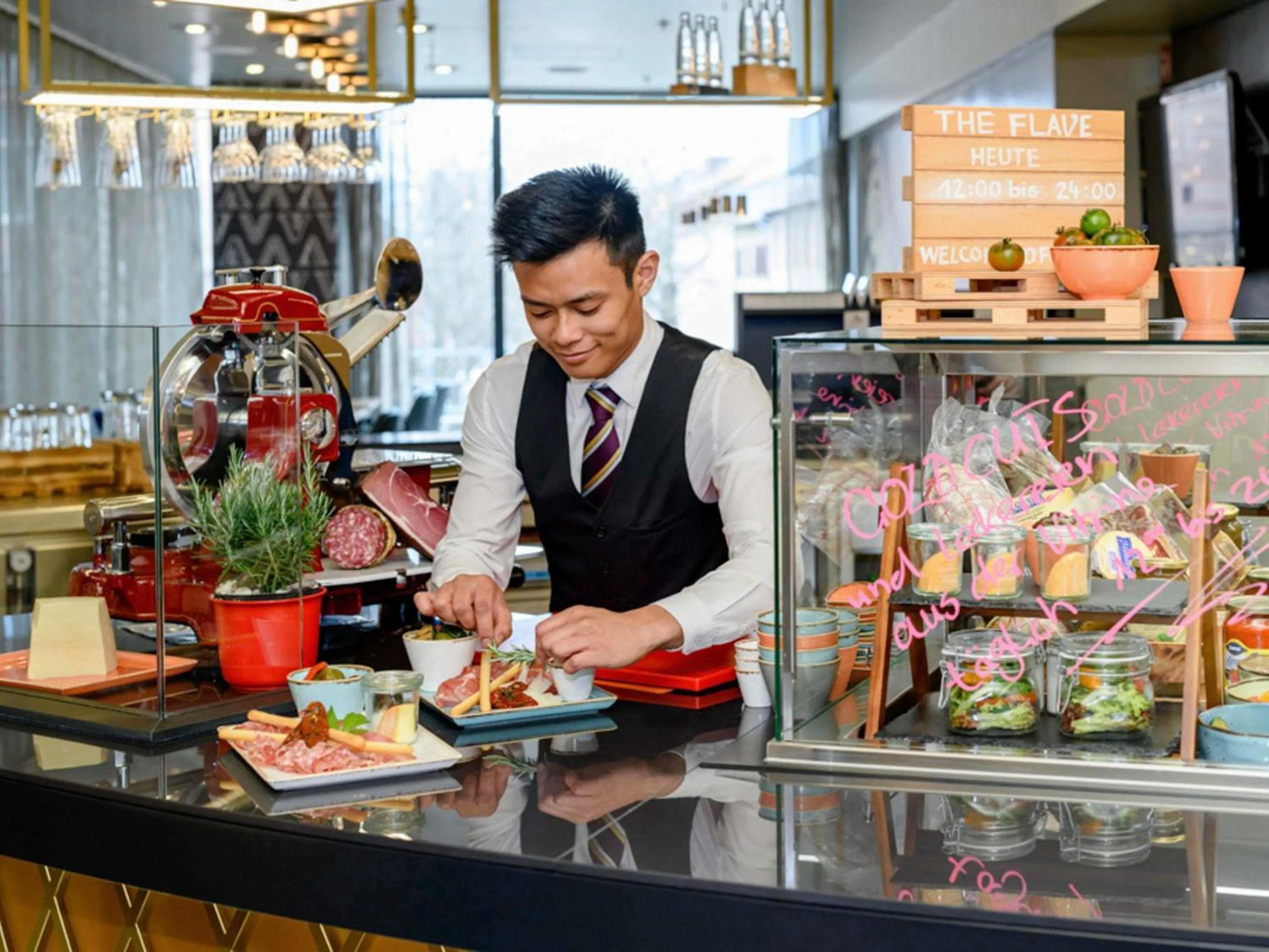 Lounge or bar in Mercure Hotel Freiburg am Münster