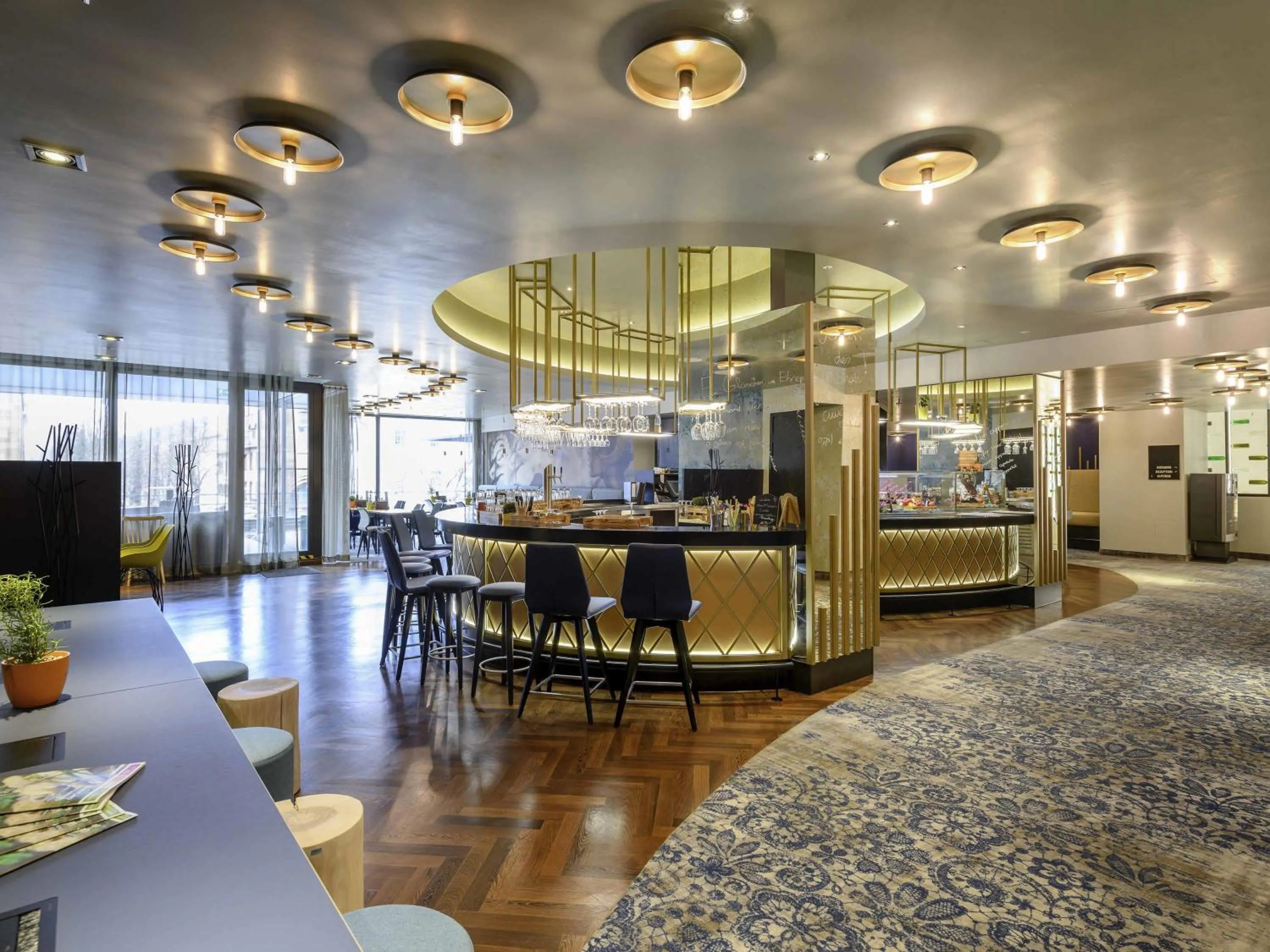 Lounge or bar in Mercure Hotel Freiburg am Münster