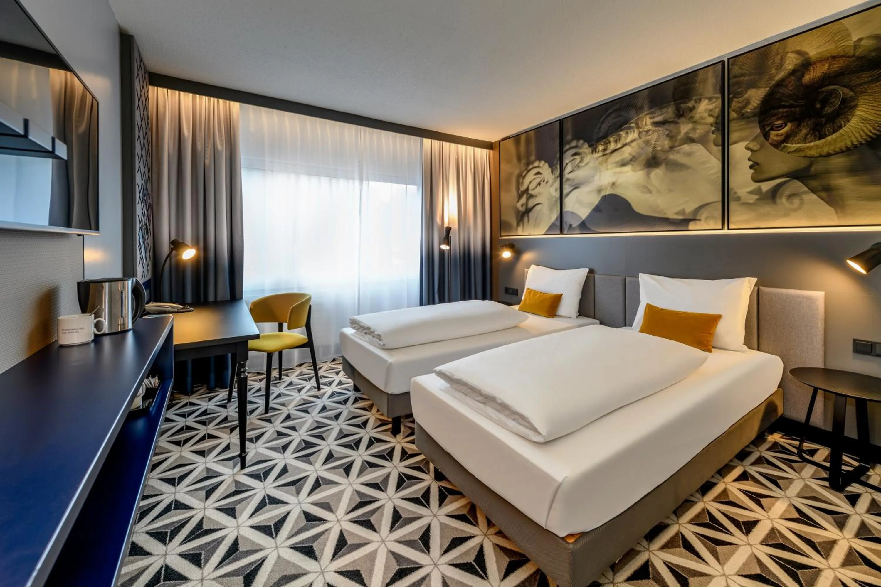 Bed in Mercure Hotel Freiburg am Münster