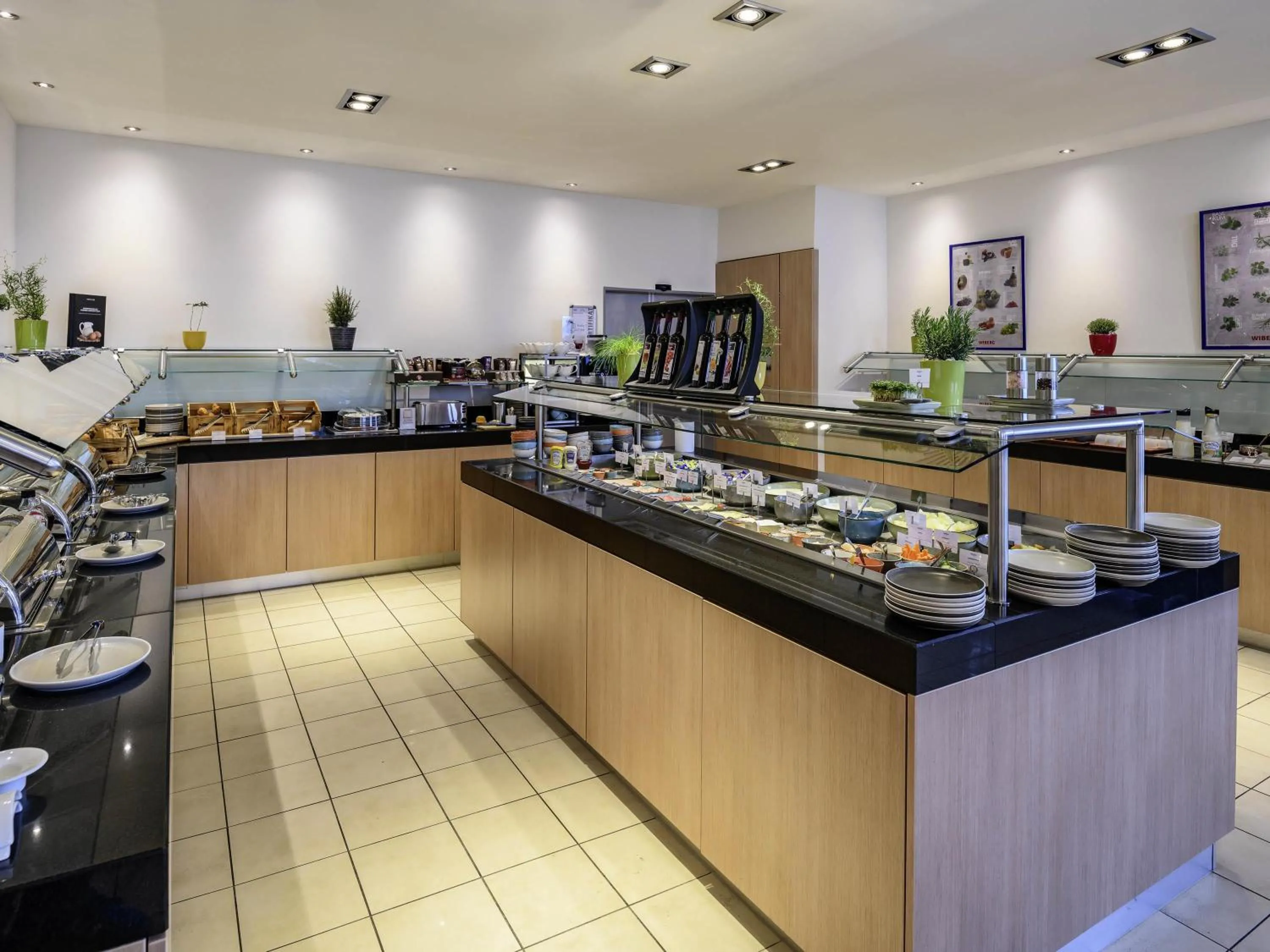 Breakfast in Mercure Hotel Freiburg am Münster