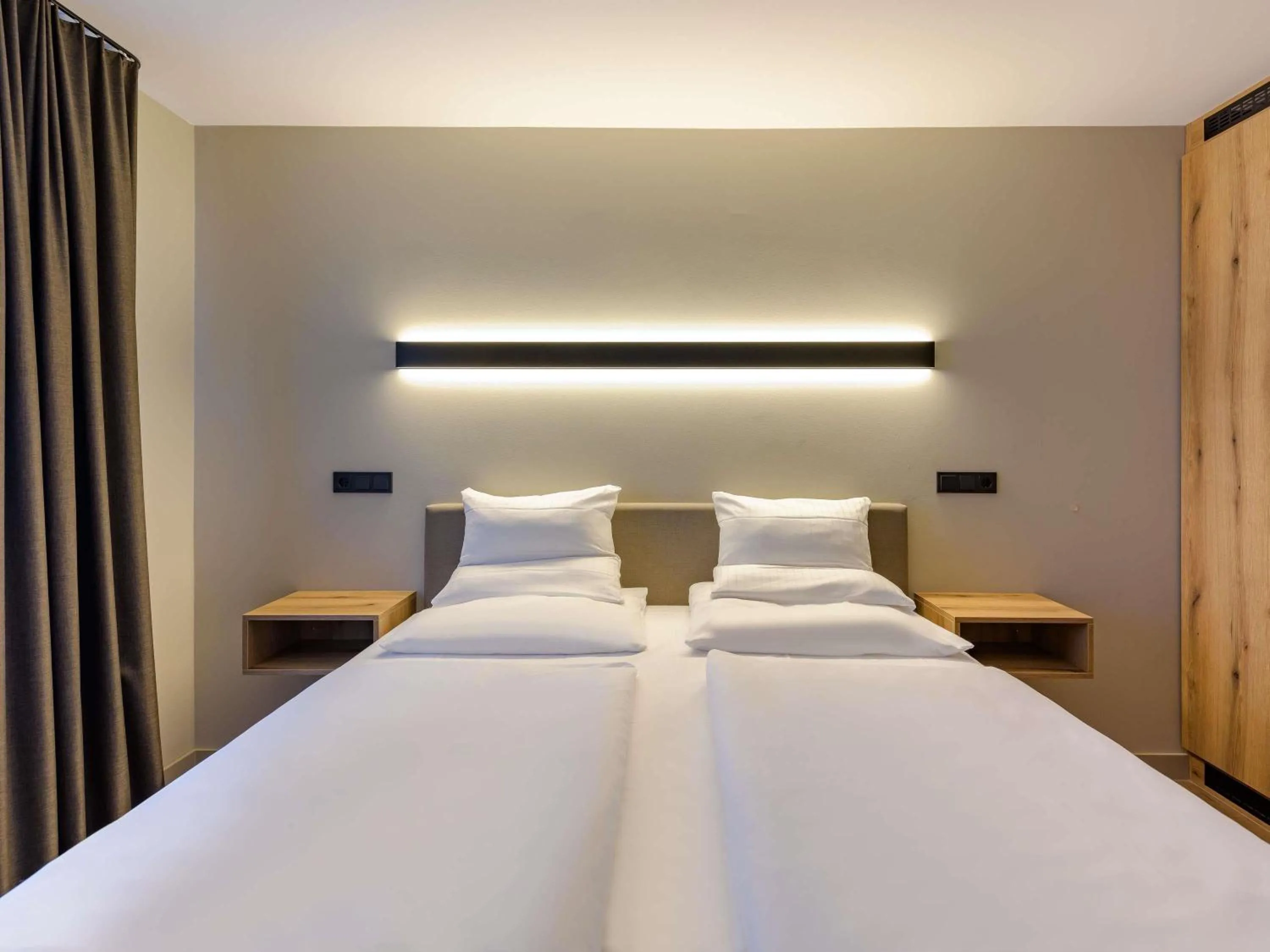 Bedroom, Bed in Mercure Hotel München Altstadt