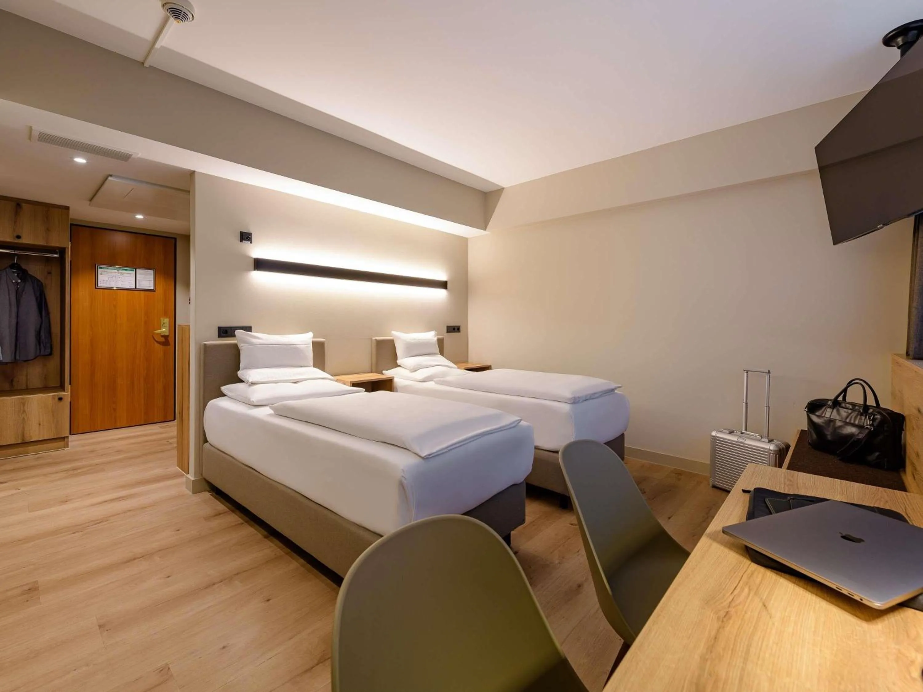 Bedroom, Bed in Mercure Hotel München Altstadt