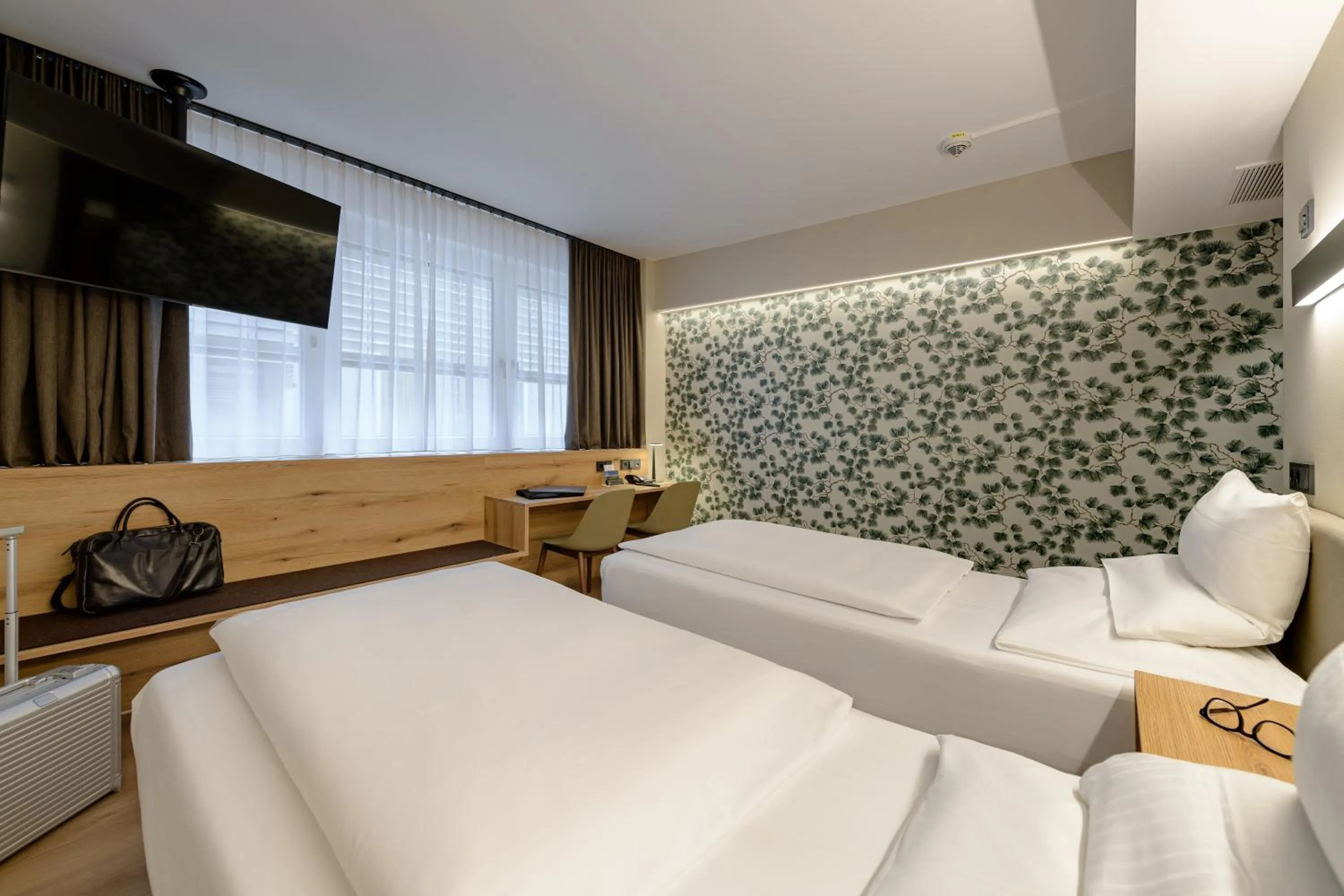 Staff, Bed in Mercure Hotel München Altstadt