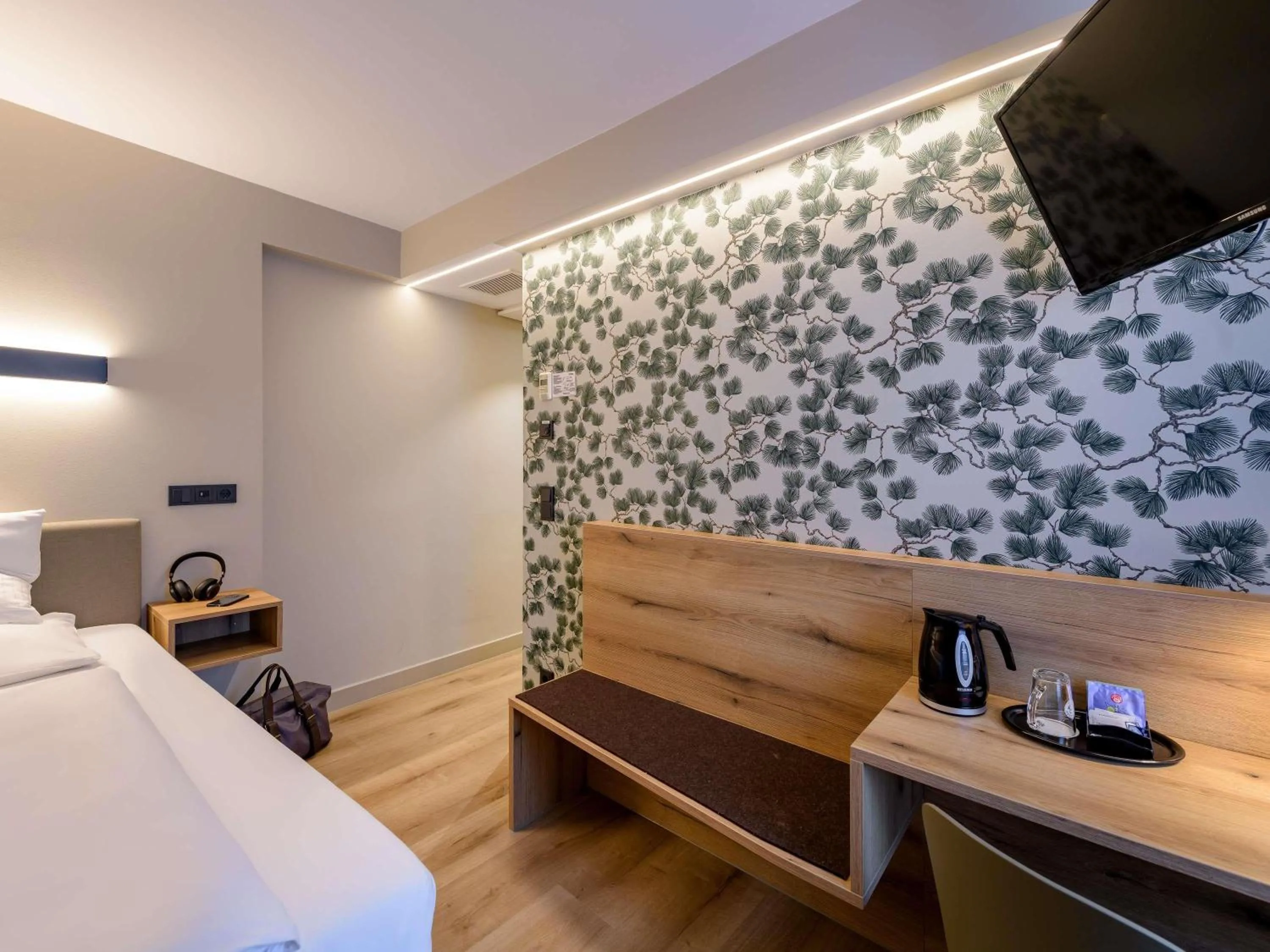 Bedroom, Bed in Mercure Hotel München Altstadt