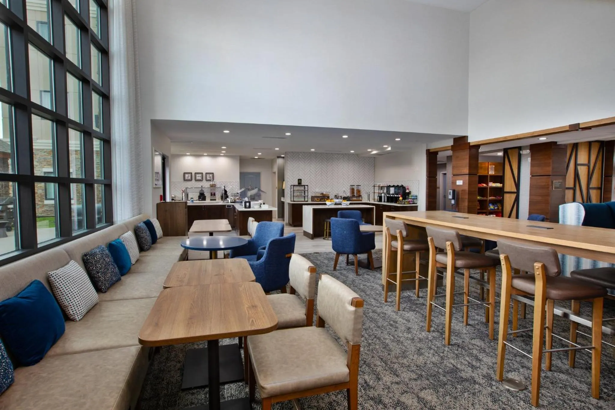 Breakfast in Staybridge Suites - Ames by IHG