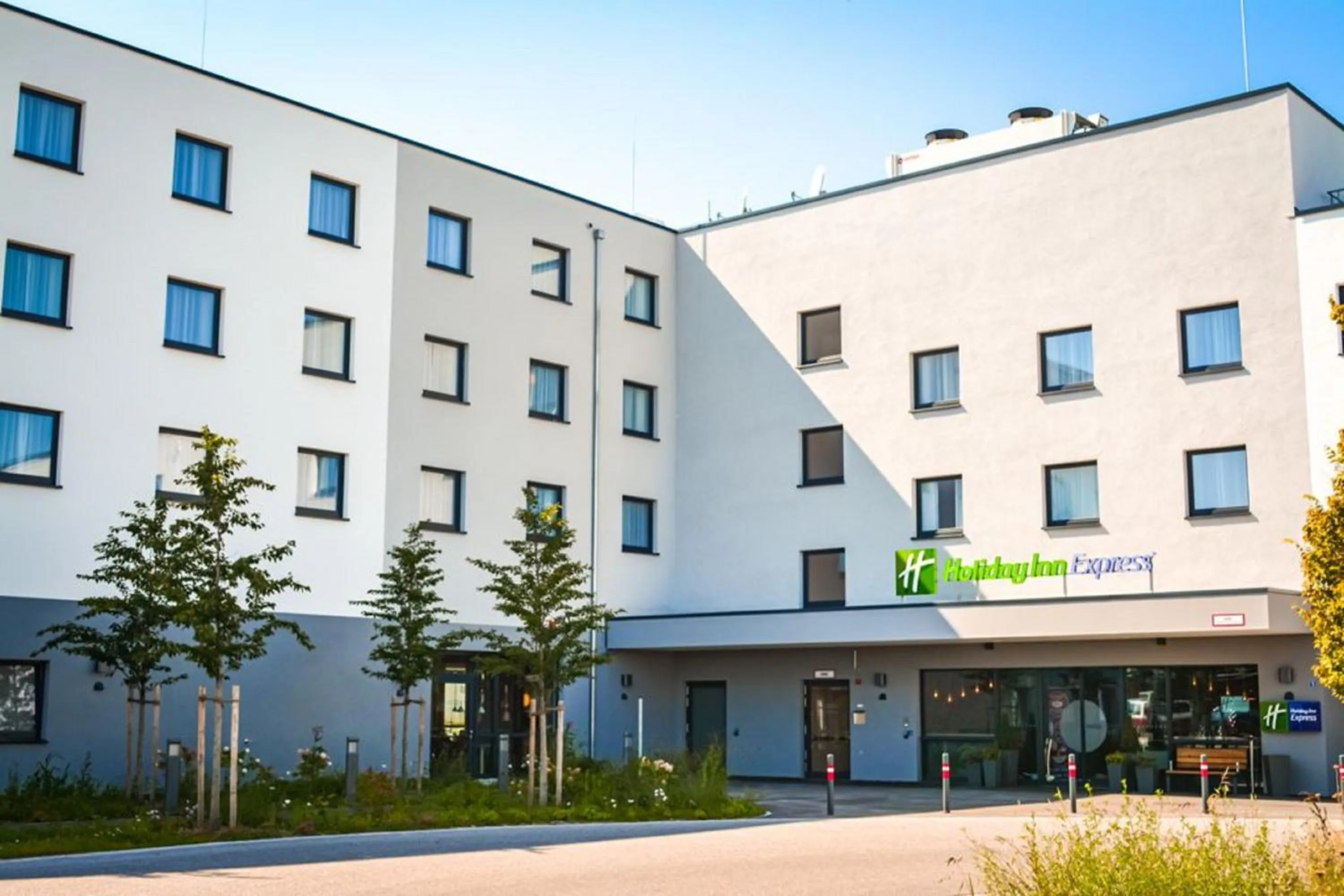 Property building in Holiday Inn Express Munich - Olching by IHG