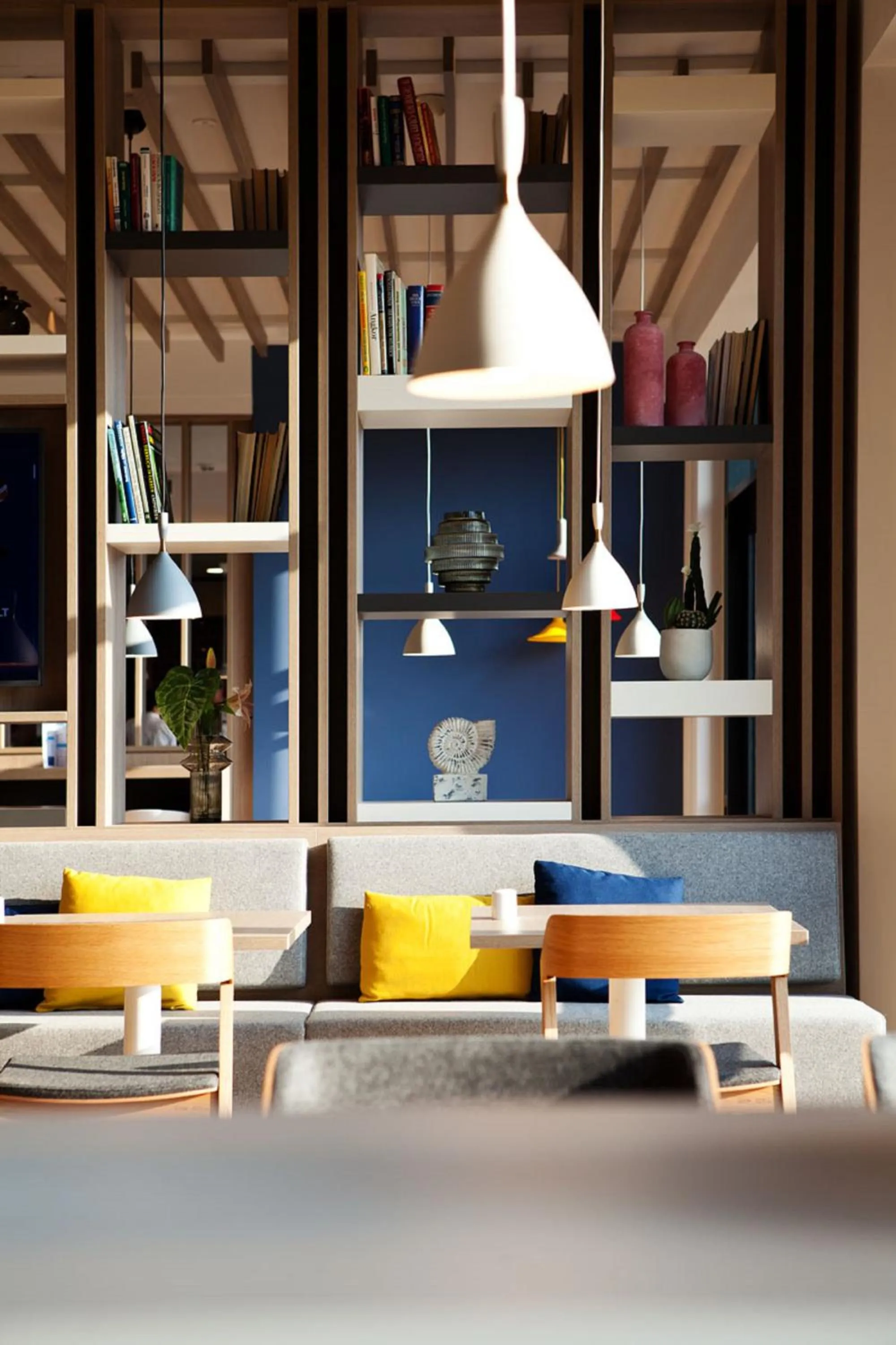 Lounge or bar in Holiday Inn Express Munich - Olching by IHG