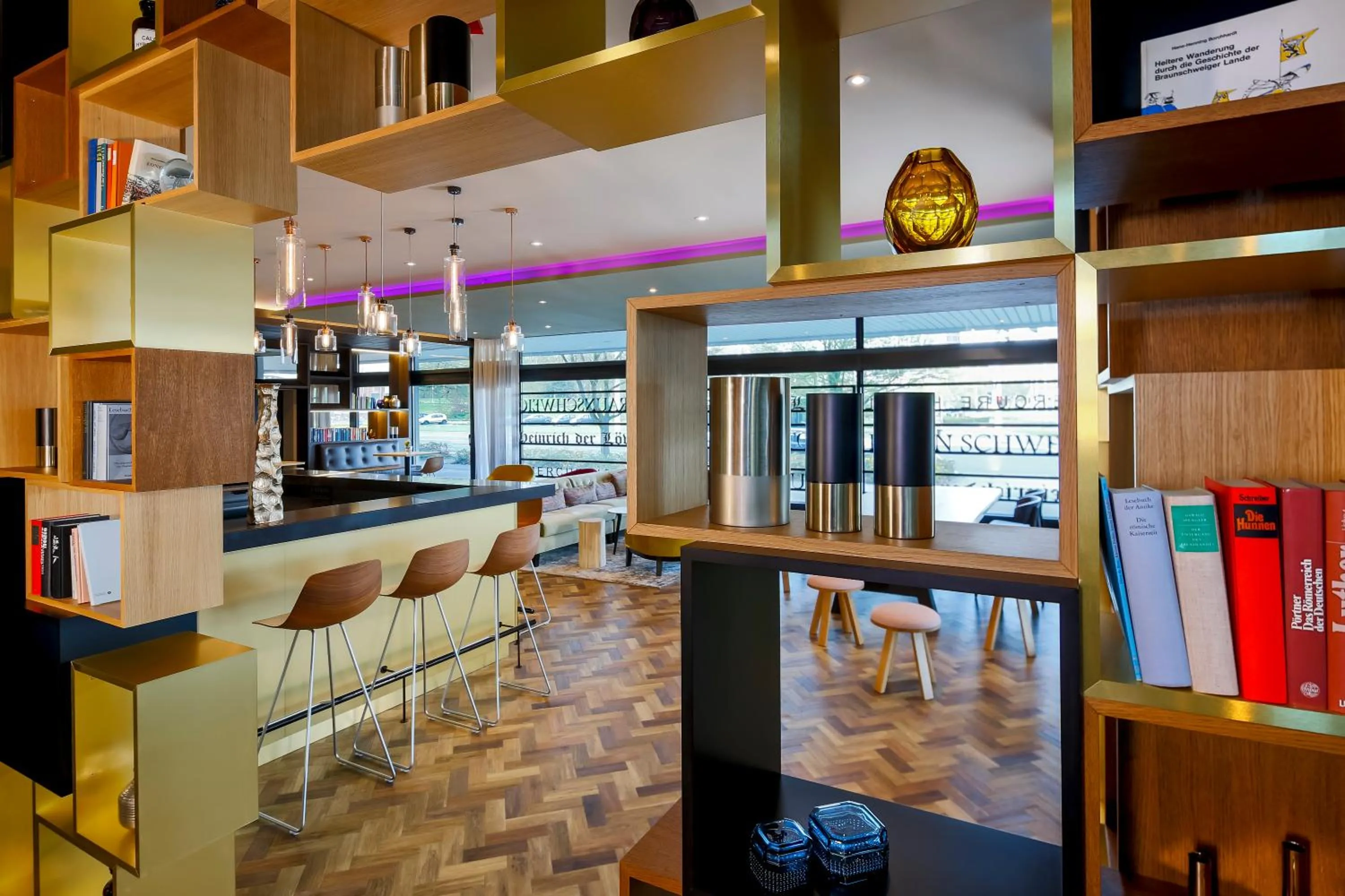 Library in ACHAT Hotel Braunschweig