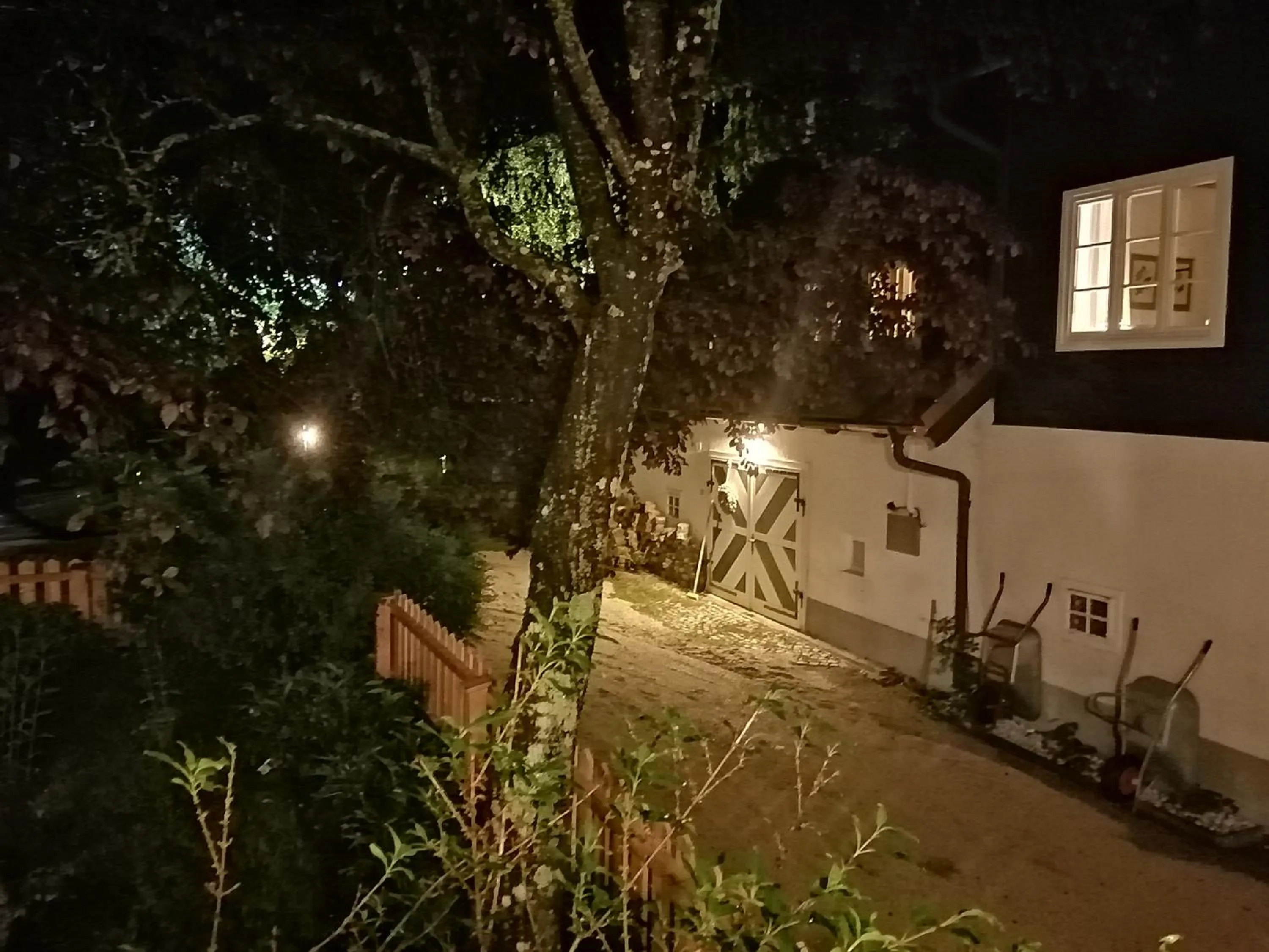 Garden view in LANDSITZ OBERHOF petit hôtel