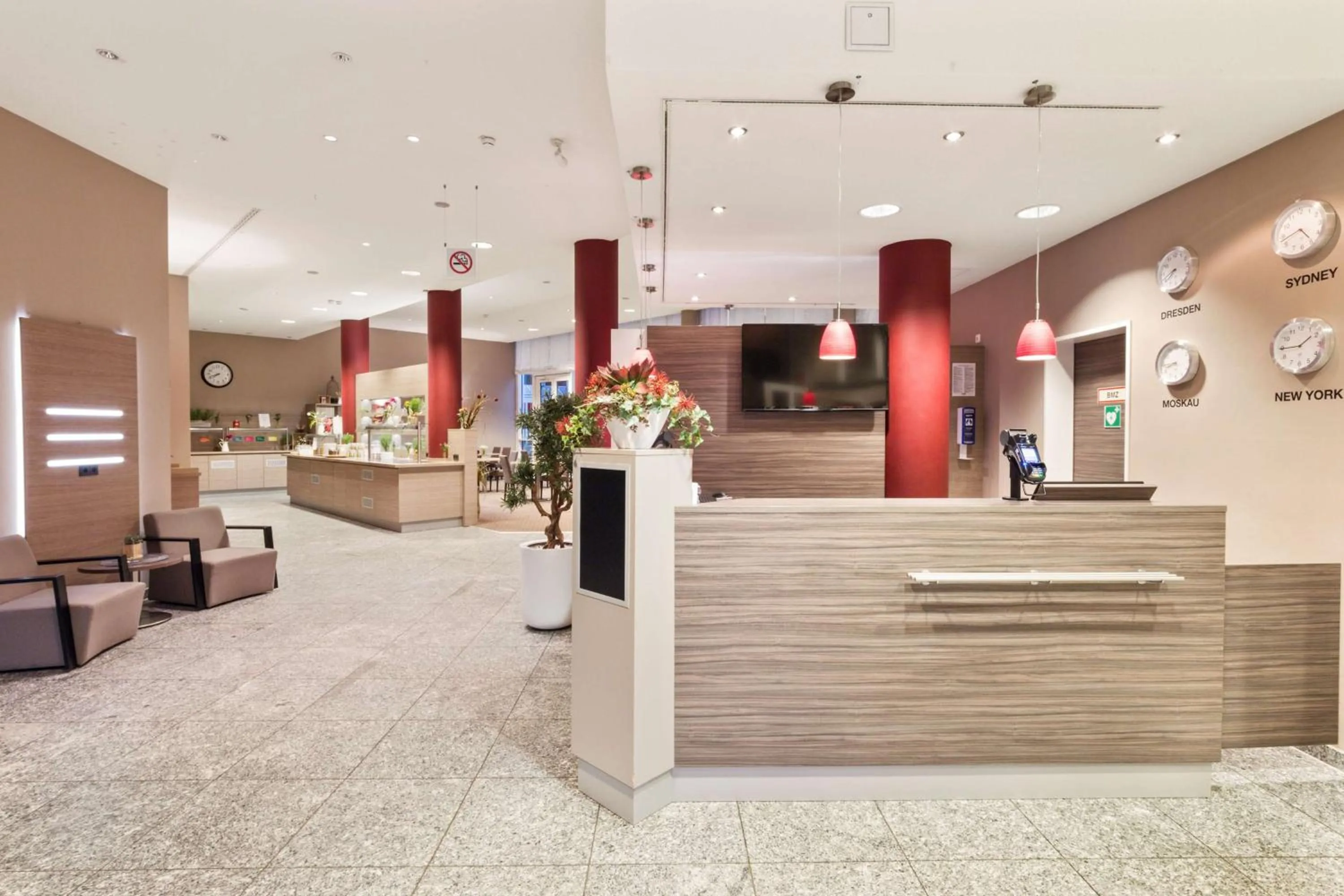 Lobby or reception in Best Western Plus Hotel Dresden City