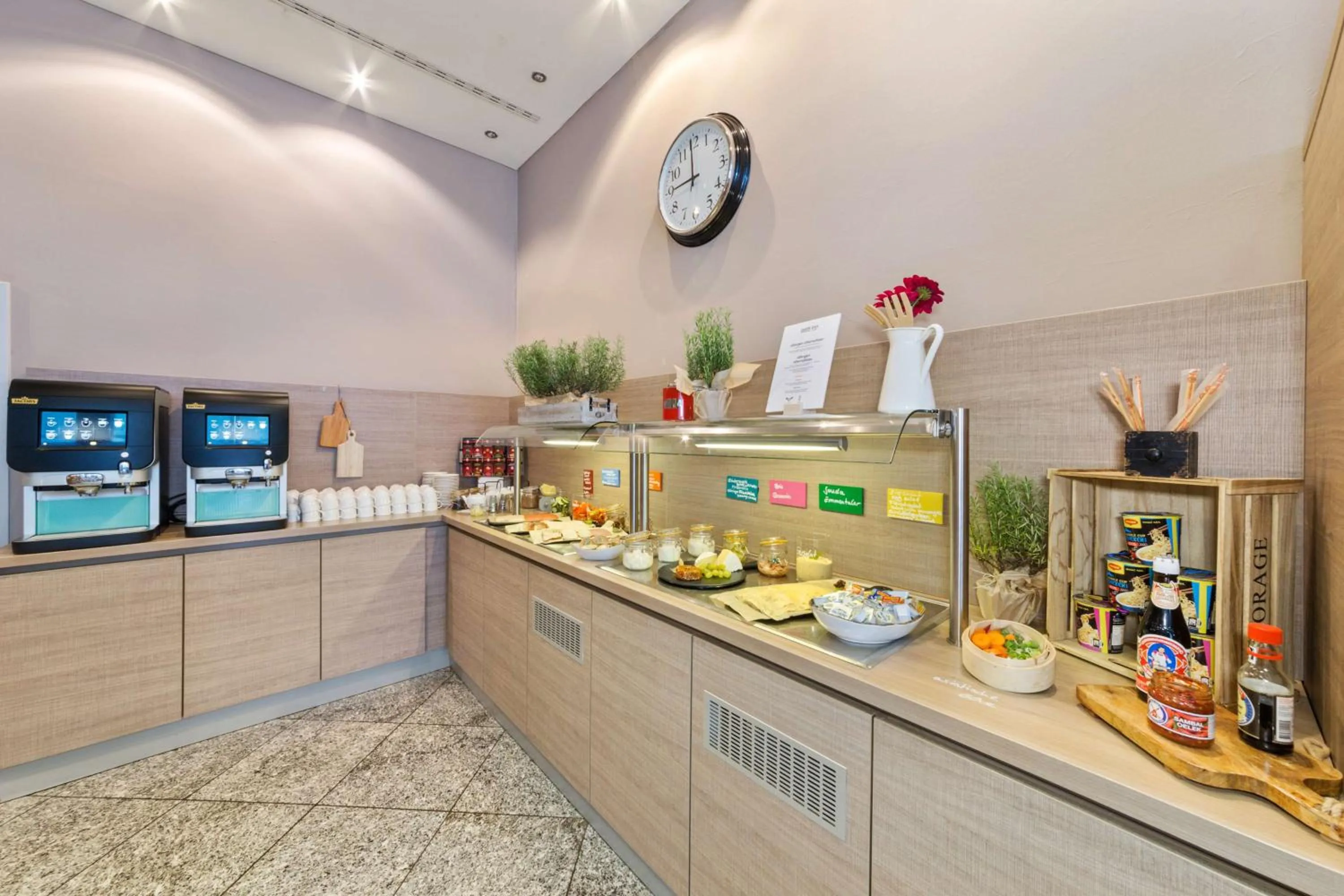 Breakfast in Best Western Plus Hotel Dresden City