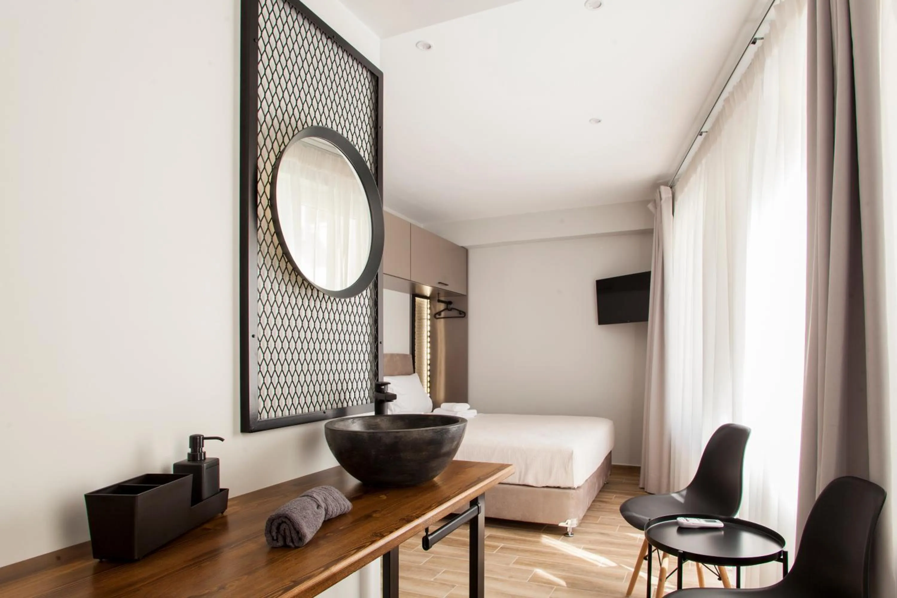 Bed in Raise The Heraklion Project