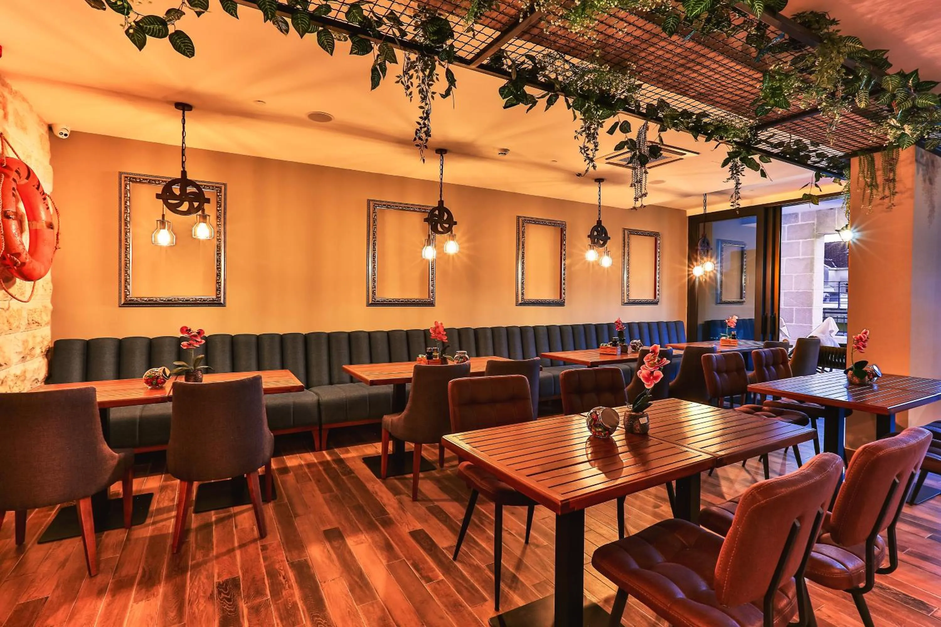 Buffet breakfast in Boutique Hotel Tate By Aycon