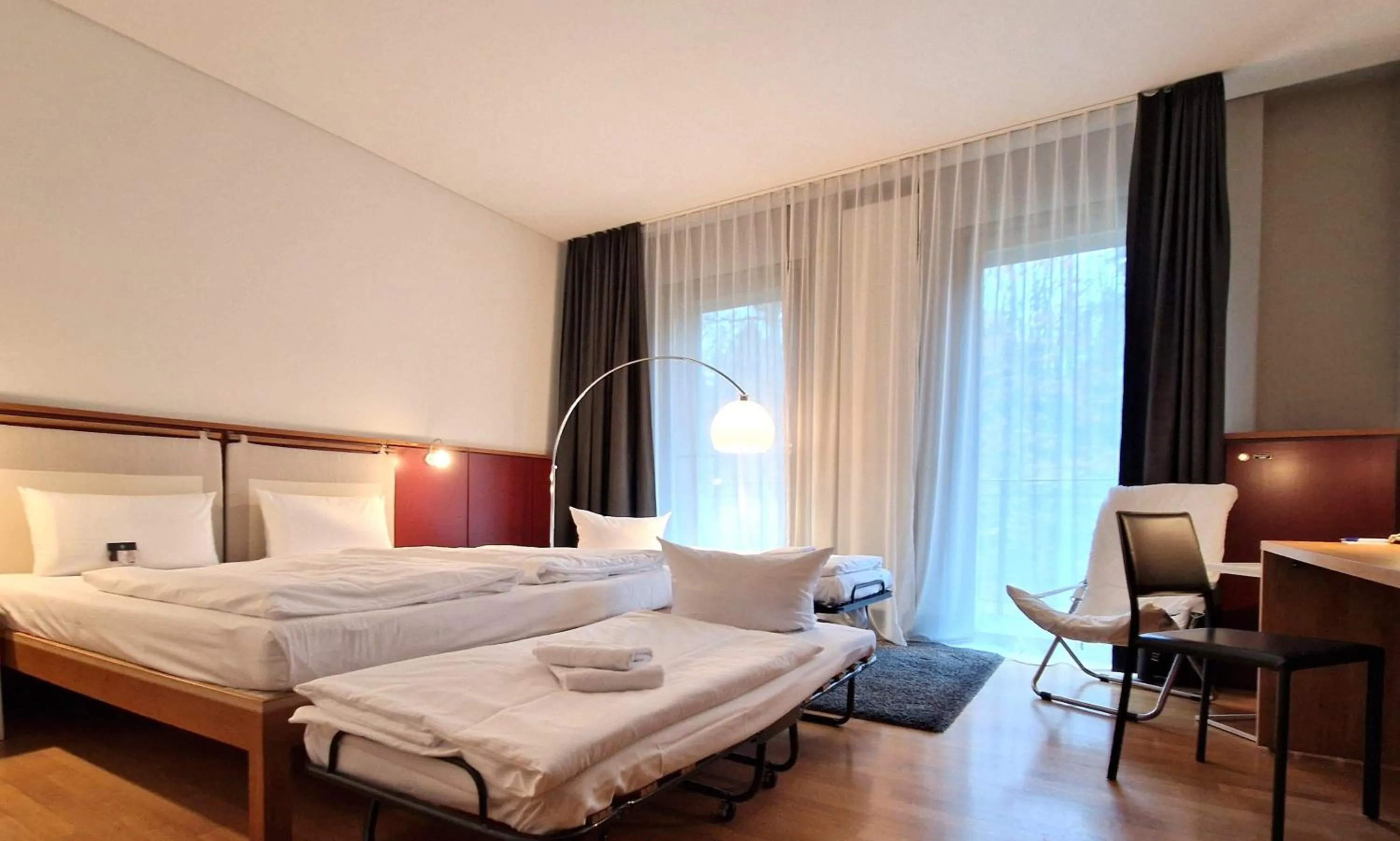 Photo of the whole room, Bed in Ringhotel Schorfheide I Waldresort Werbellinsee