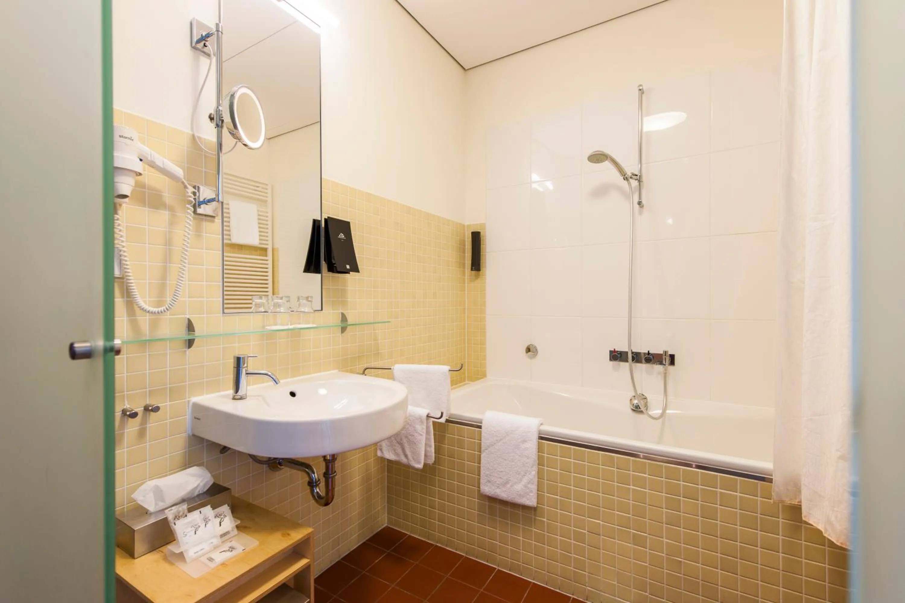 Bathroom in Ringhotel Schorfheide, Tagungszentrum der Wirtschaft