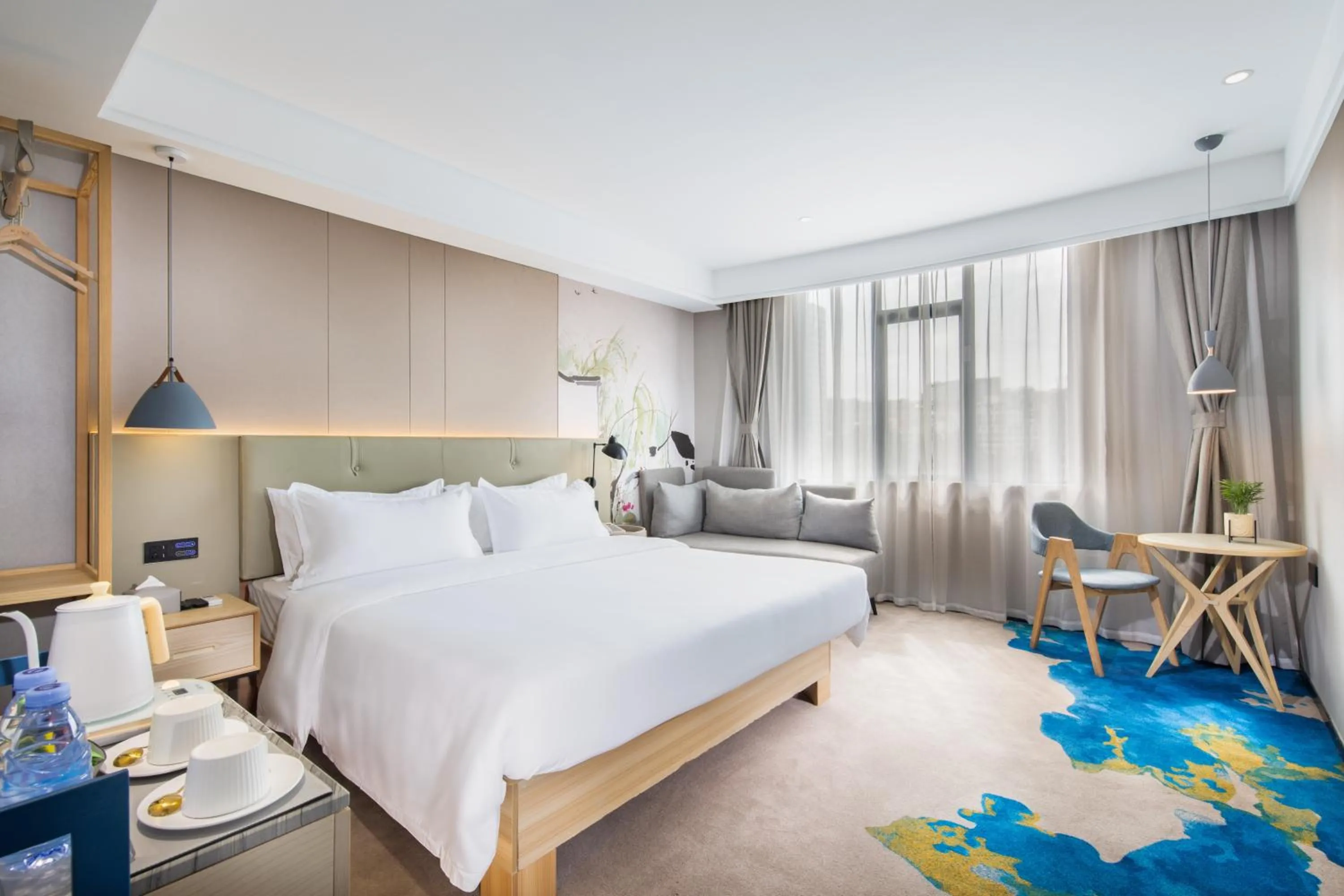 Photo of the whole room, Bed in Shenzhen Yanan Hotel