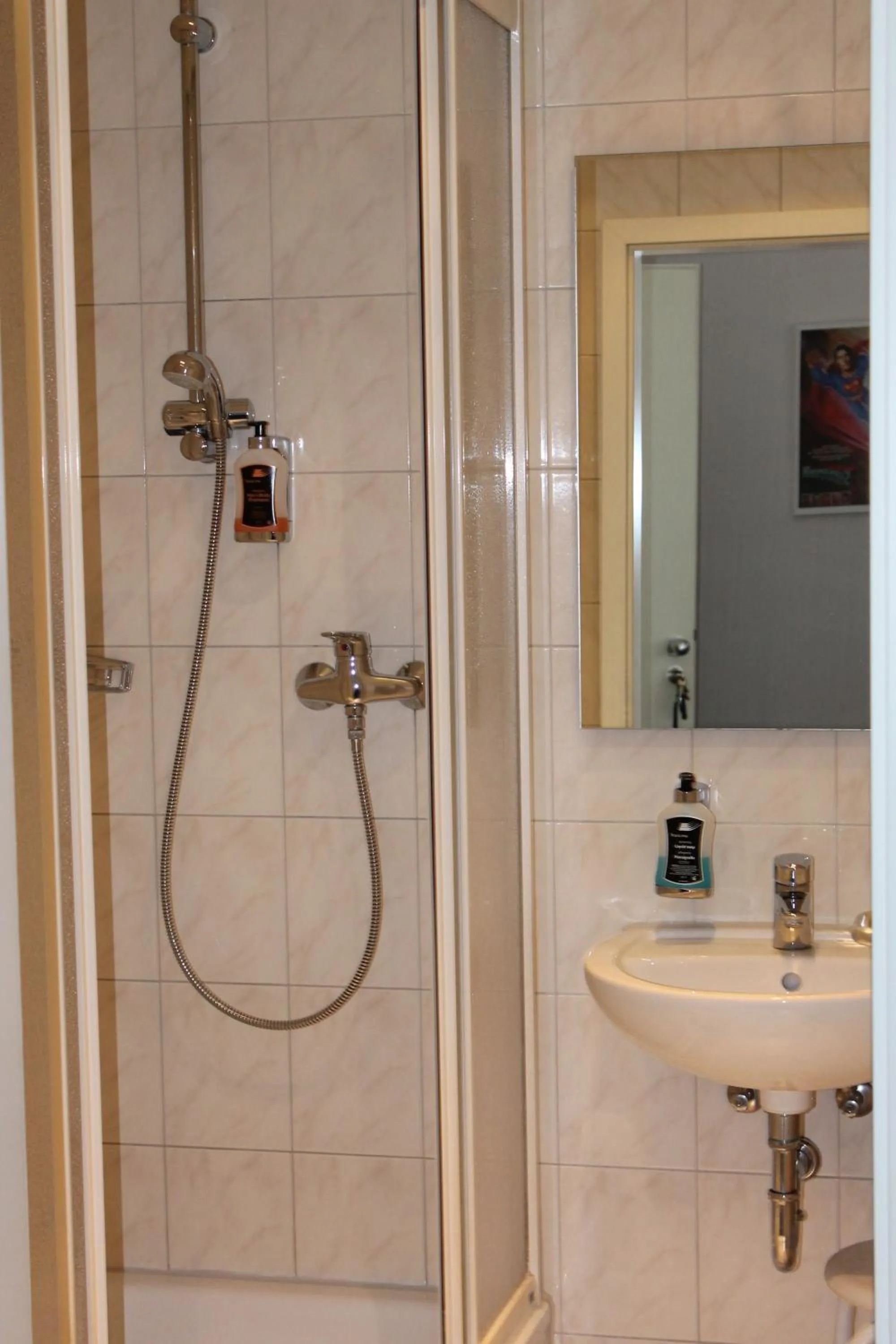 Bathroom in Filmhotel Lili Marleen