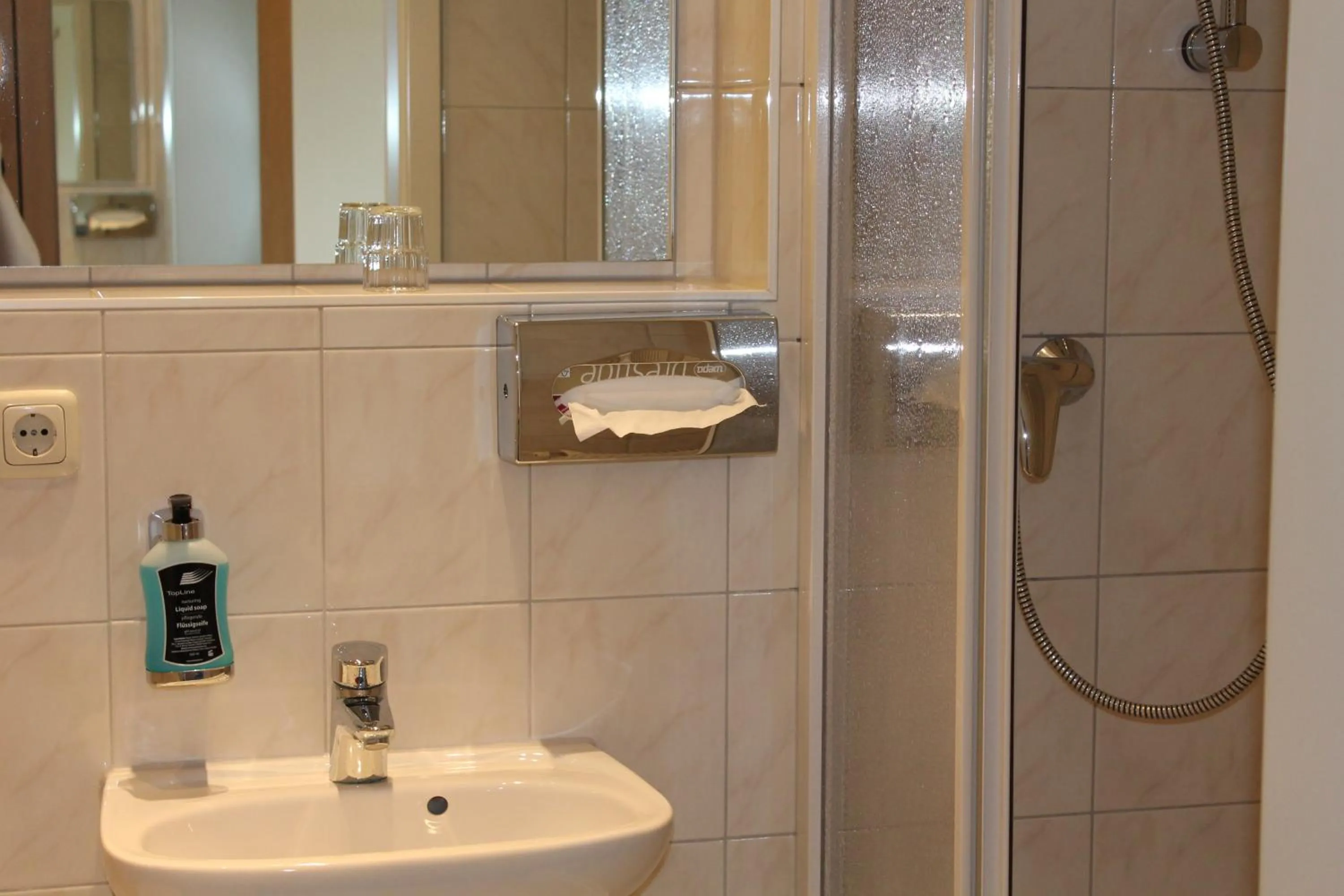 Bathroom in Filmhotel Lili Marleen