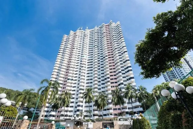 Property building in Deluxe VIP Seaview Batu Ferringhi 1503 - 3 Rooms