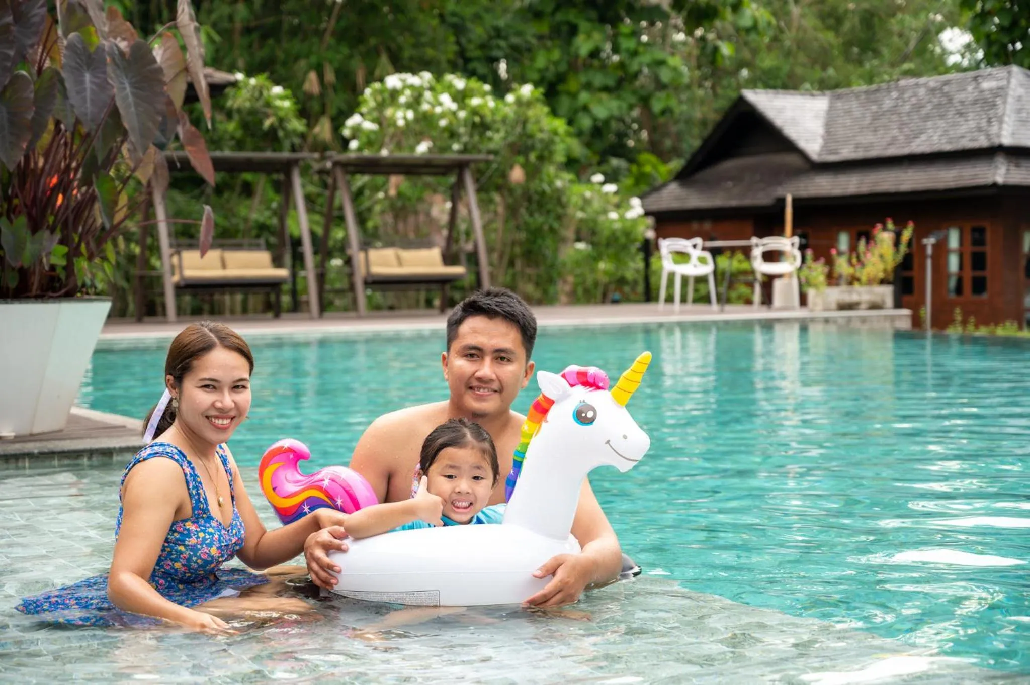 Swimming pool in Phumontra Resort Nakhon Nayok