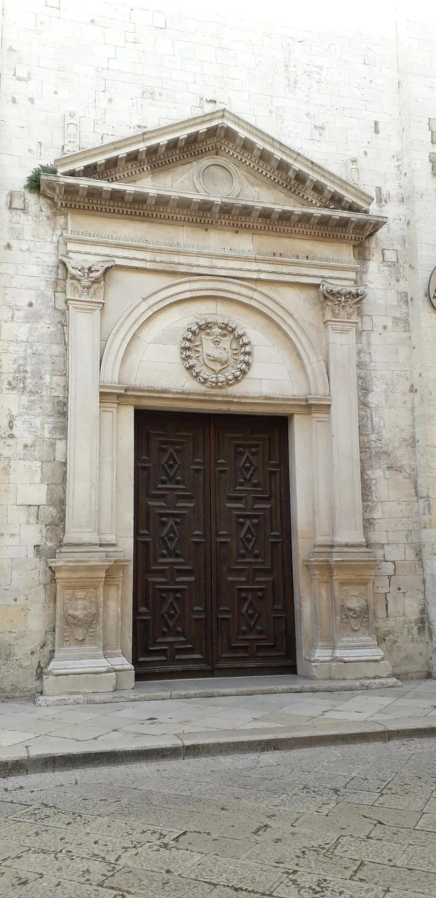 Nearby landmark in MaPu'