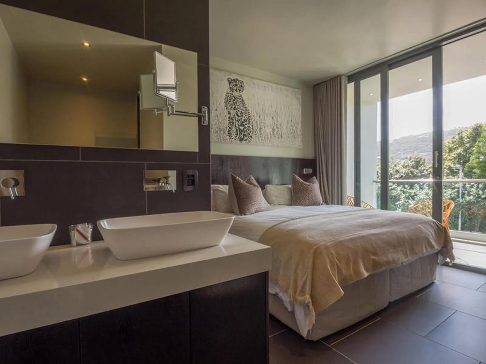 bunk bed, Bed in The Ocean View Guest House