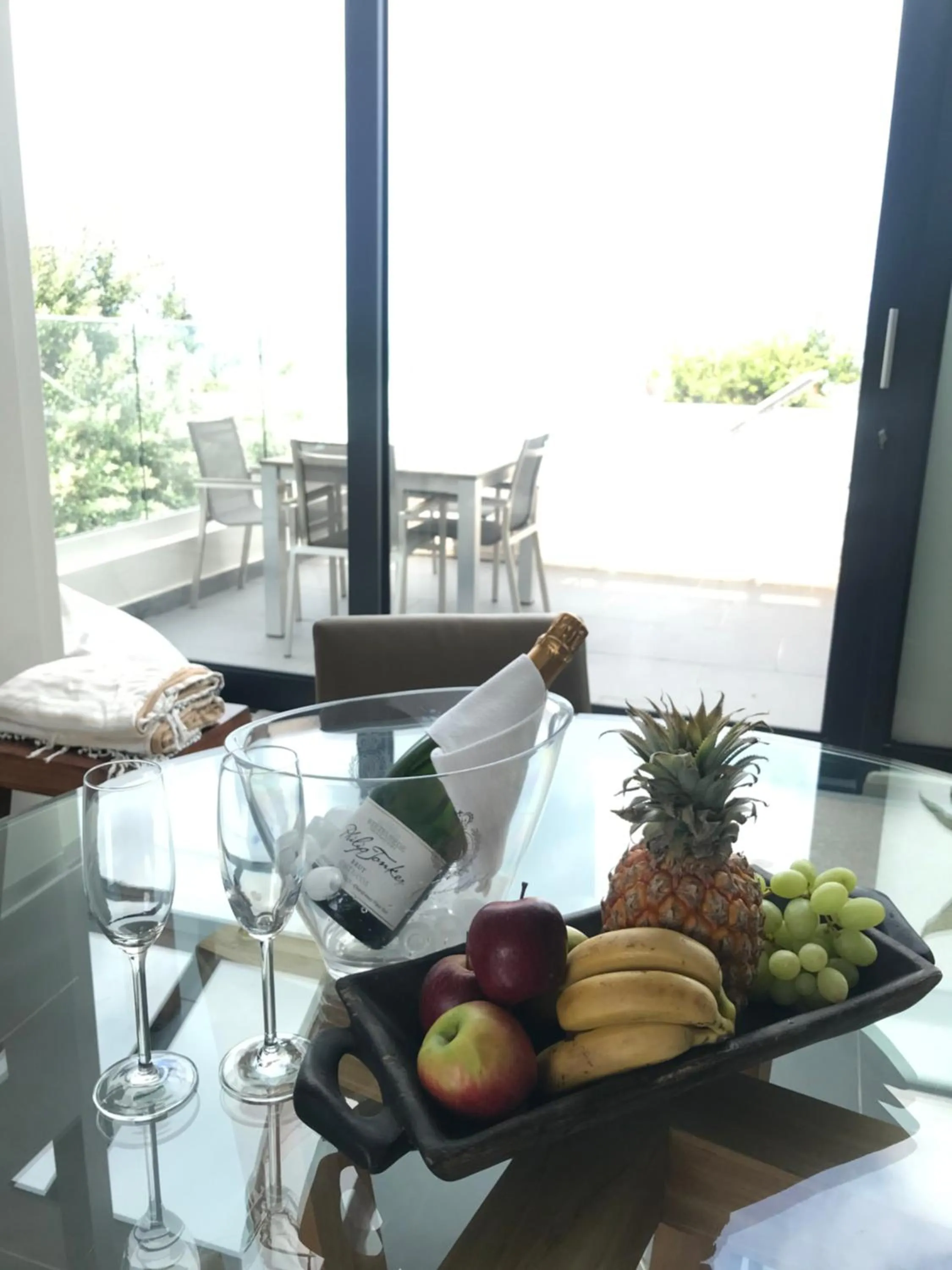 Kitchen or kitchenette in The Ocean View Guest House