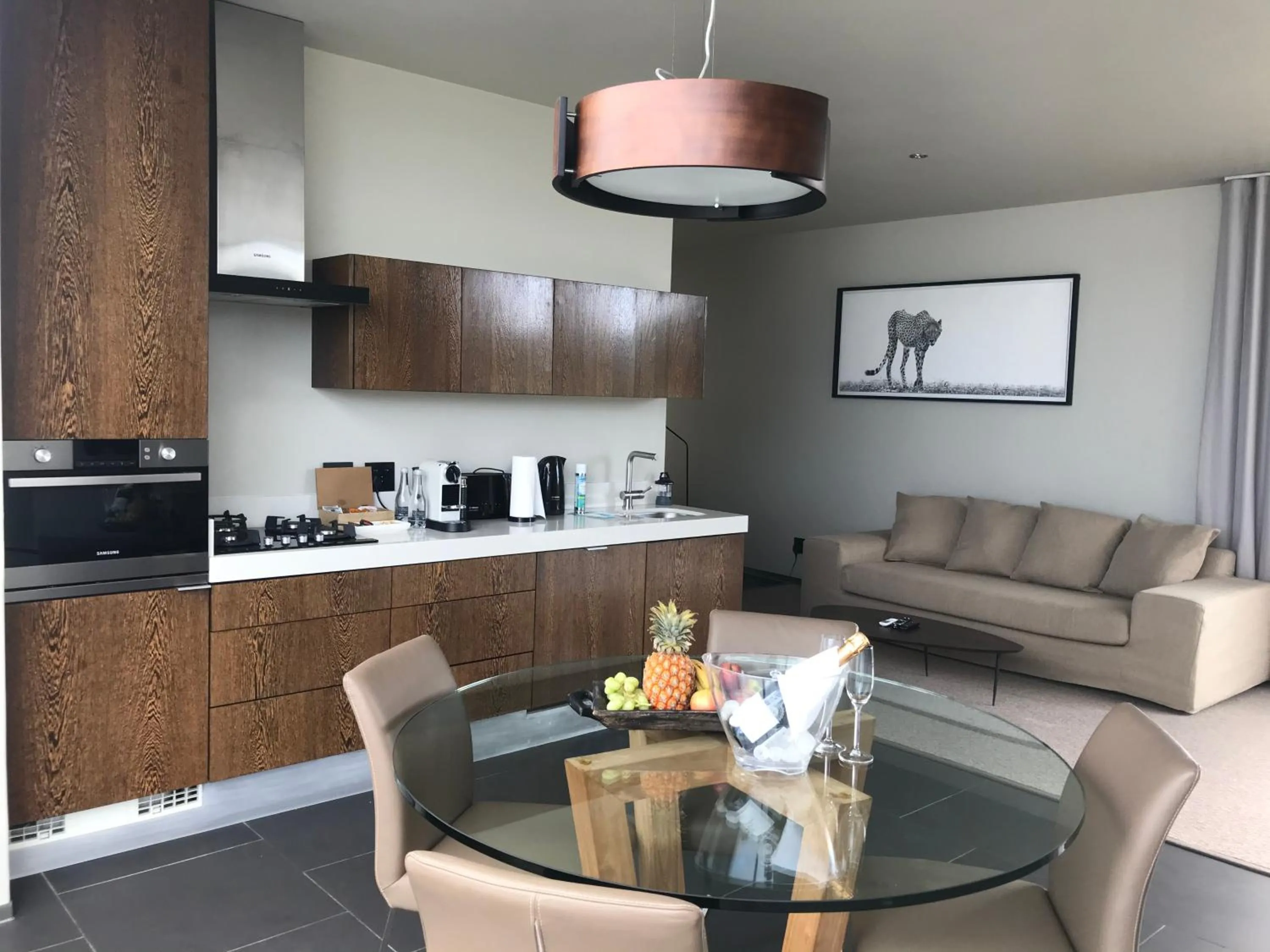 Kitchen or kitchenette in The Ocean View Guest House