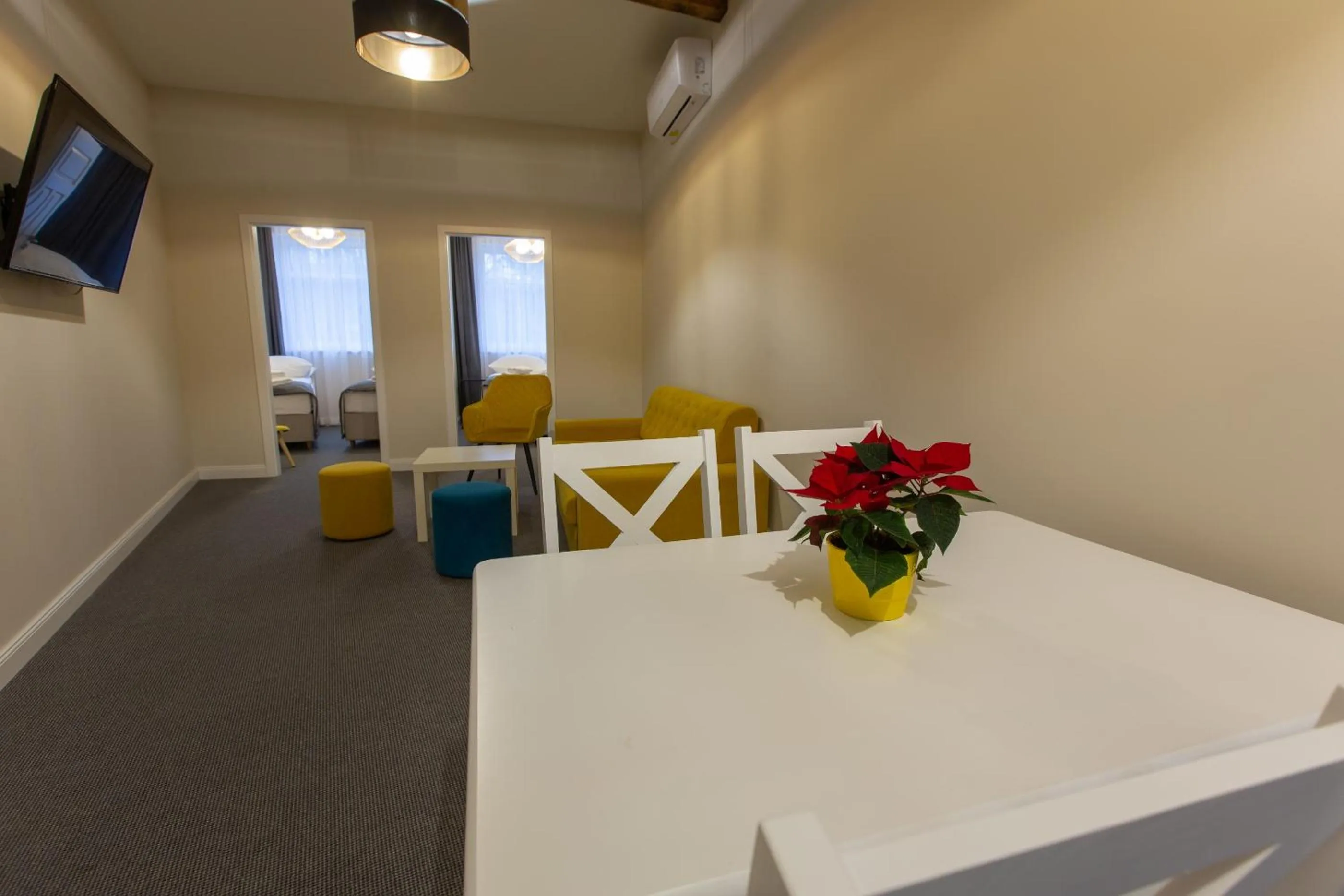 Photo of the whole room in Aparthotel Jurowiecka 60