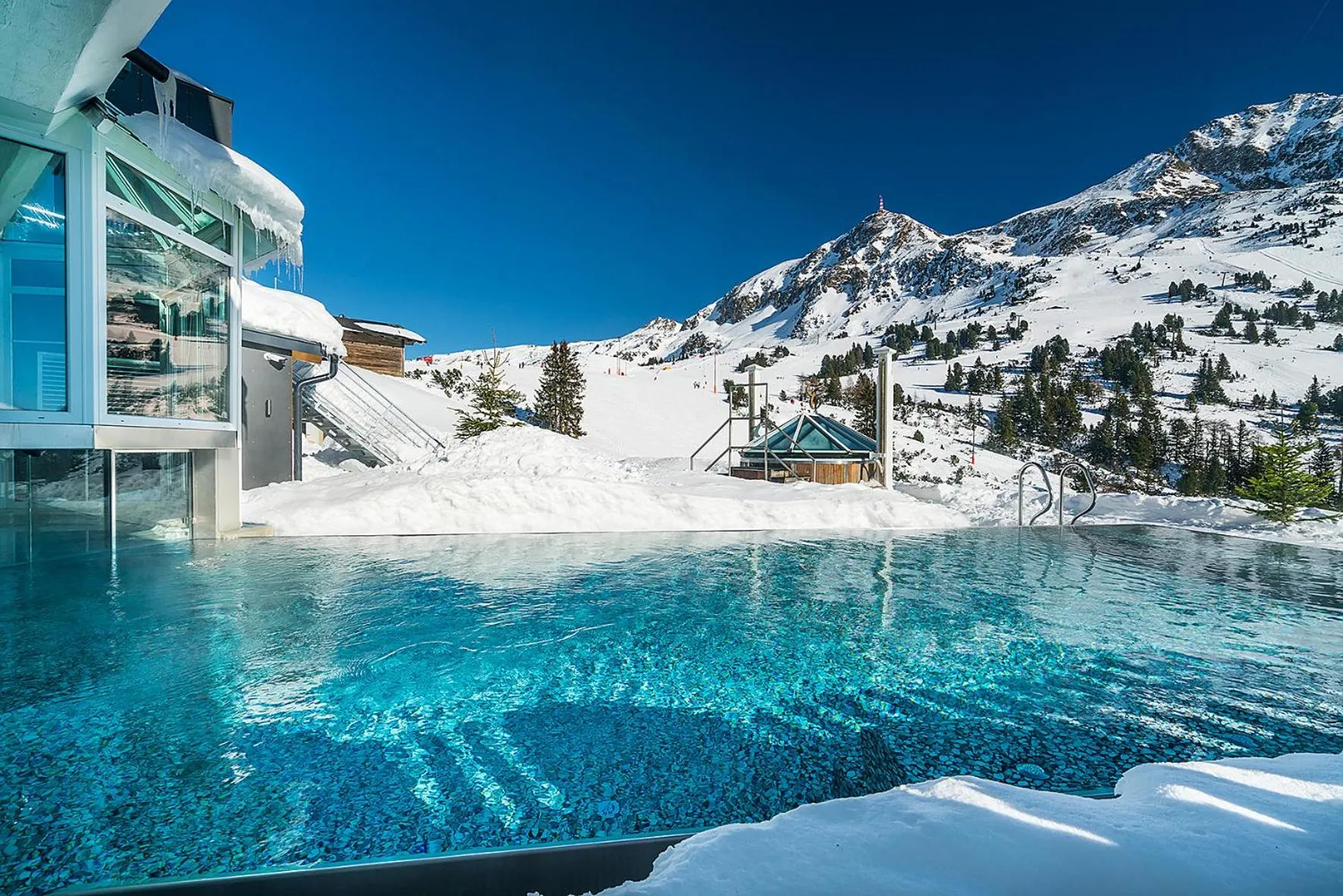 Swimming pool in Sporthotel Cinderella