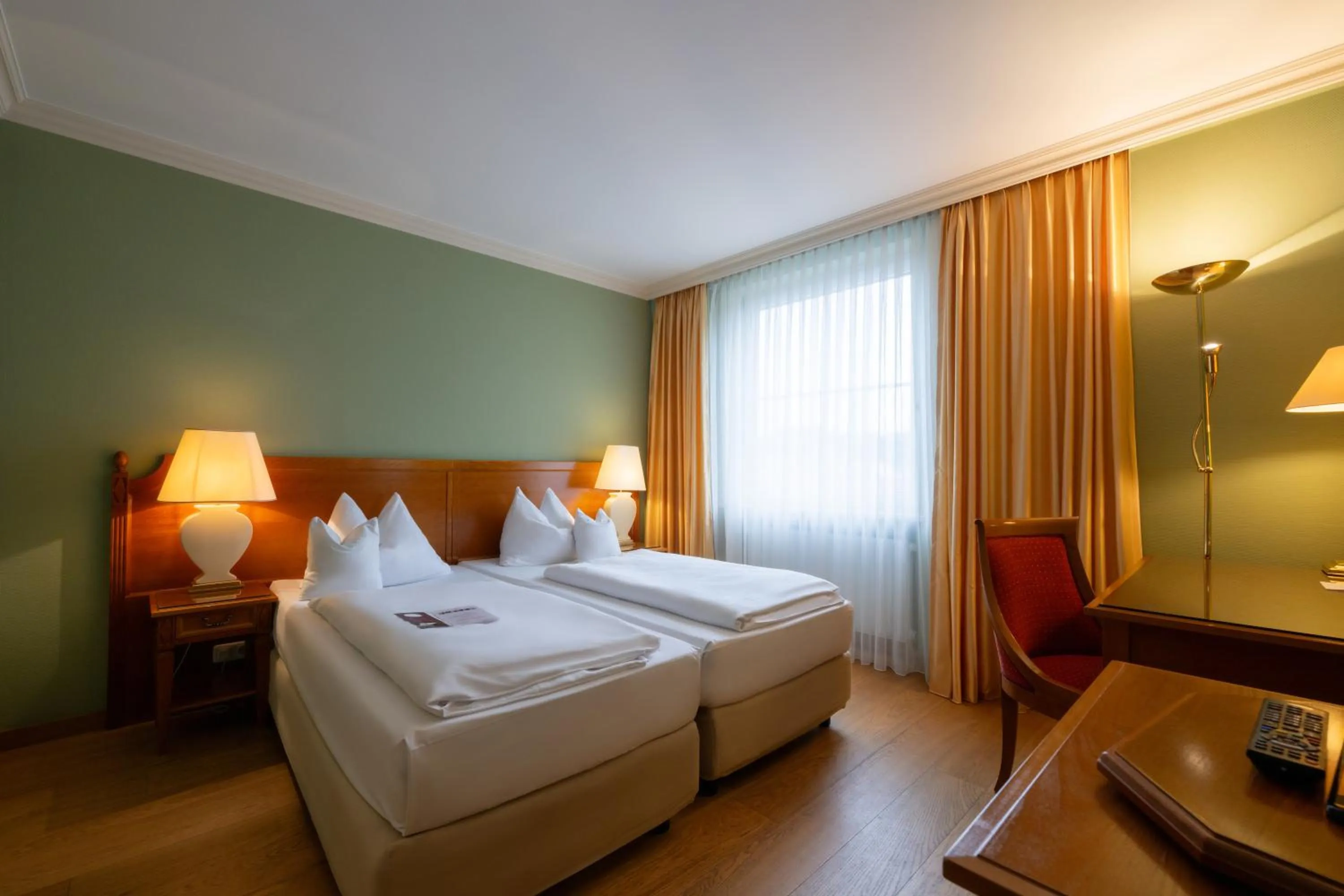 Bed in Hotel Goldene Sonne