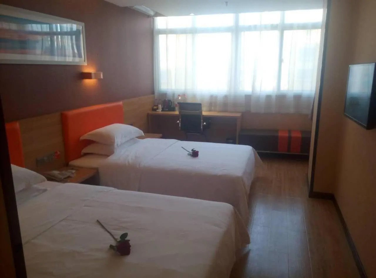 Bed in 7 Days Premium Linfen Pingyang South Street Branch