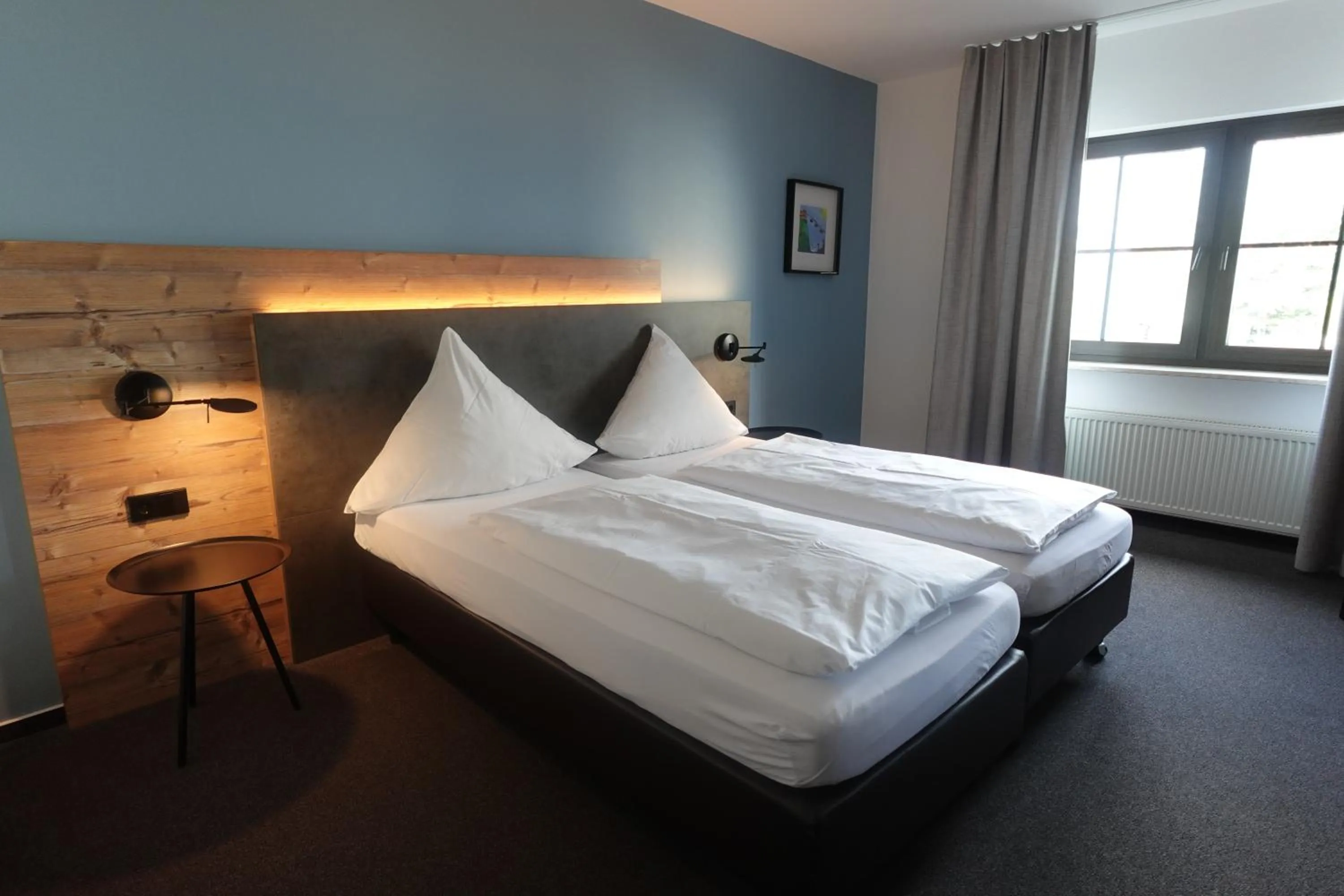 Bed in Hotel & Weinhaus Zum Schwarzen Bären