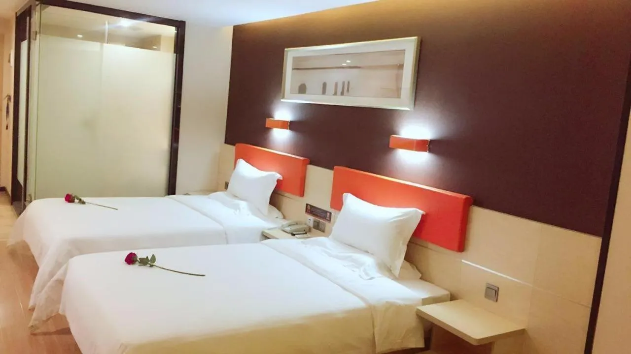 Bed in 7Days Premium Shenzhen Songgang Yanchuan Branch