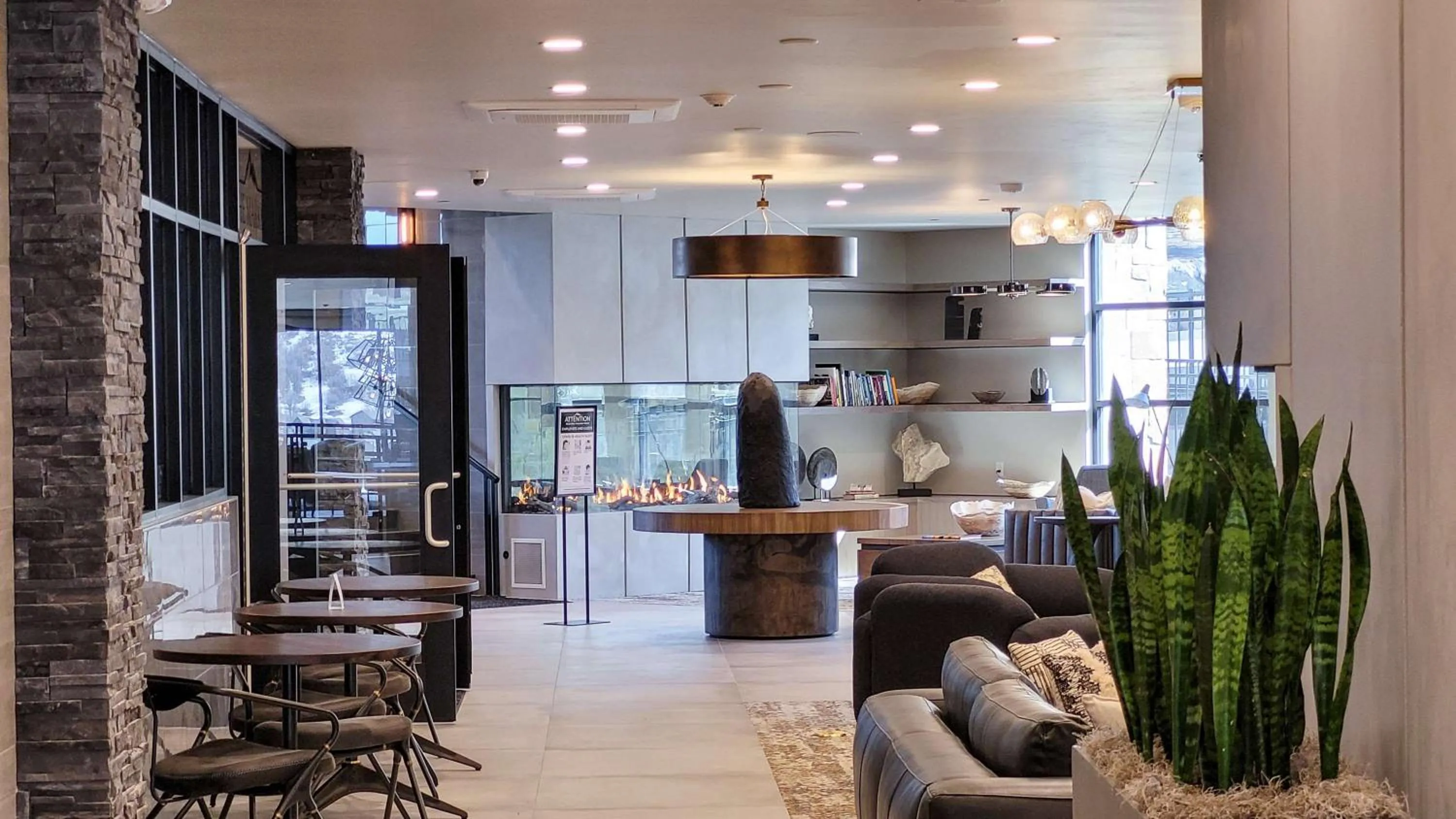 Lobby or reception in Black Rock Mountain Resort