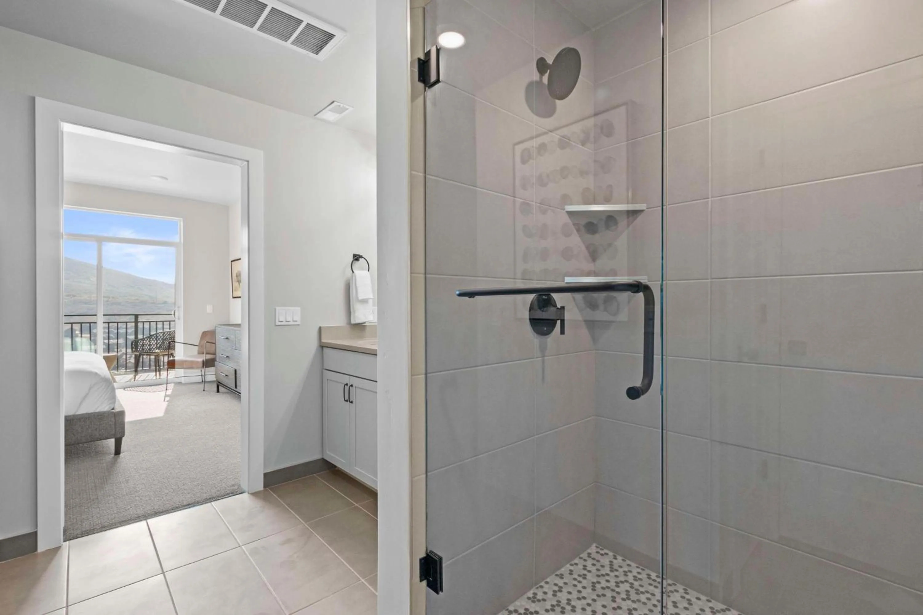 Bathroom in Black Rock Mountain Resort