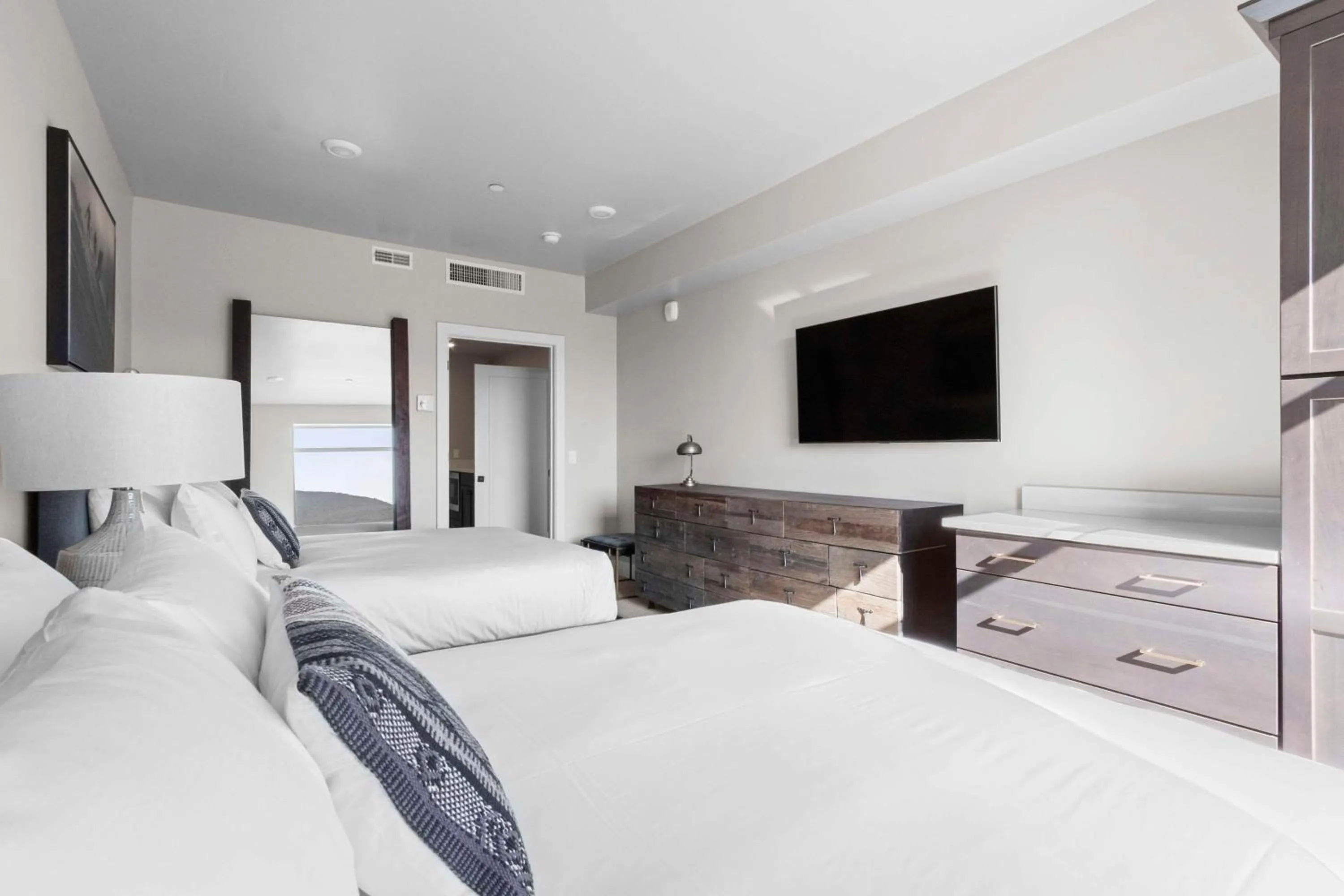 Bedroom, Bed in Black Rock Mountain Resort