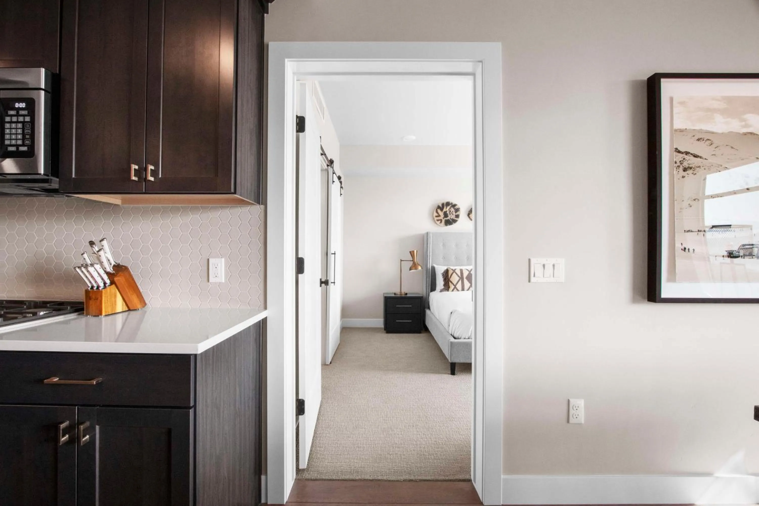 Kitchen or kitchenette, Bed in Black Rock Mountain Resort