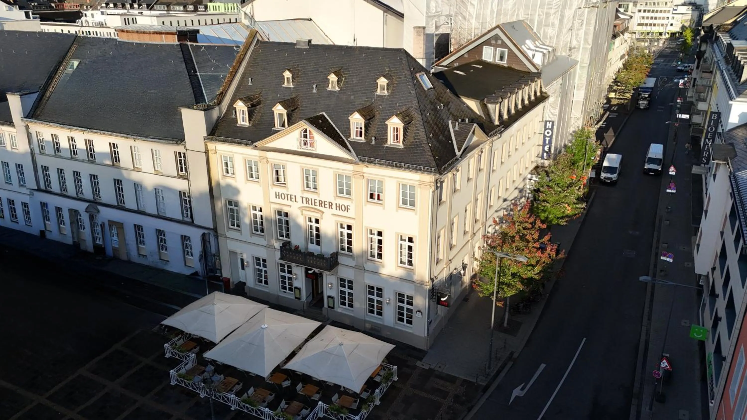 Property building in Hotel Trierer Hof