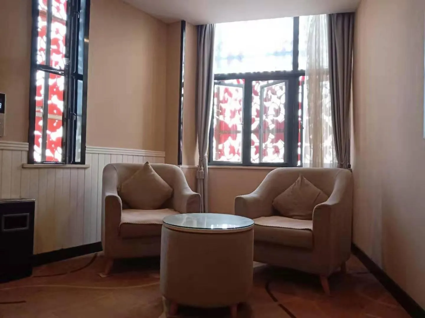 7Days Premium Qianjiang Railway Station Lobster City Branch