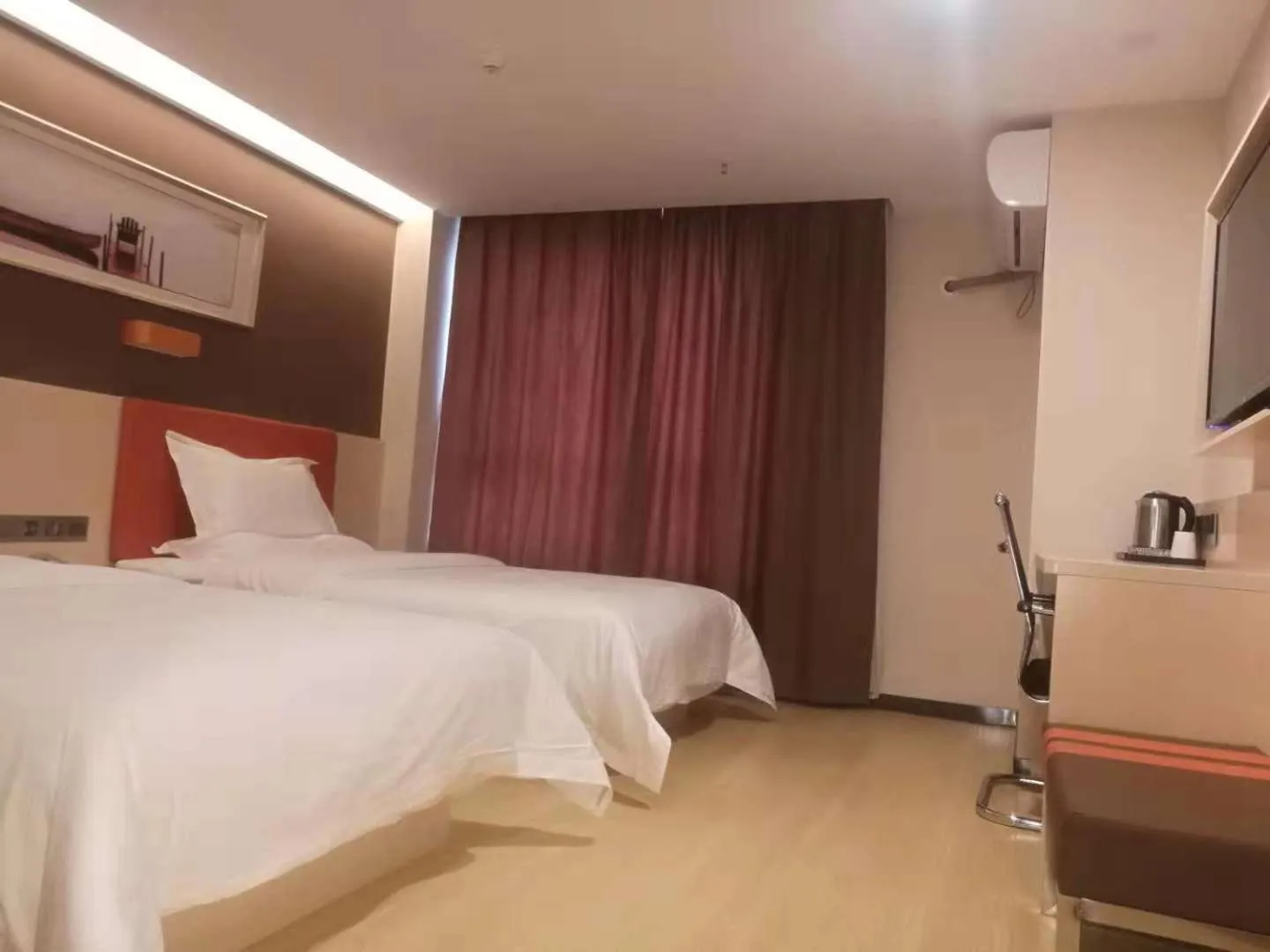 Bed in 7Days Premium Lanzhou New District Airport Branch