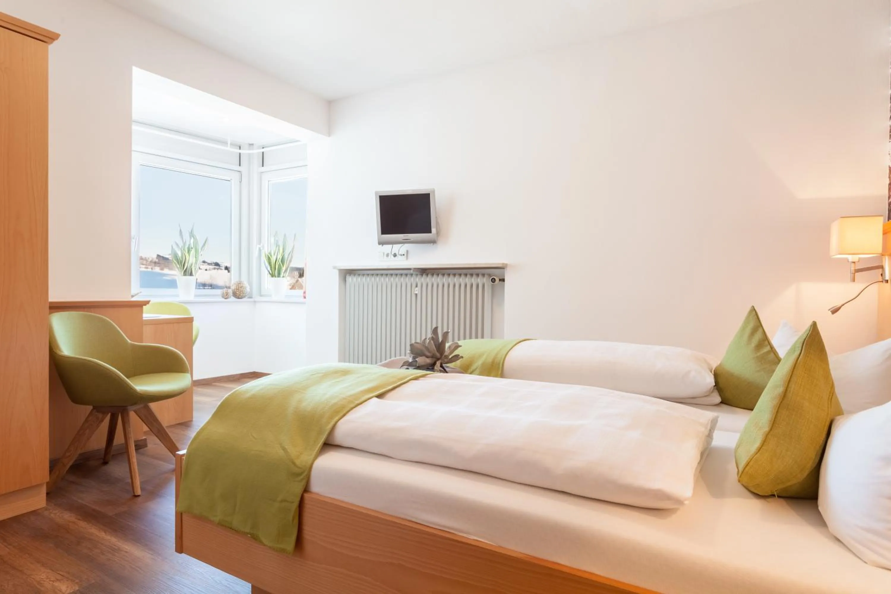 Photo of the whole room, Bed in Hotel Waldhorn